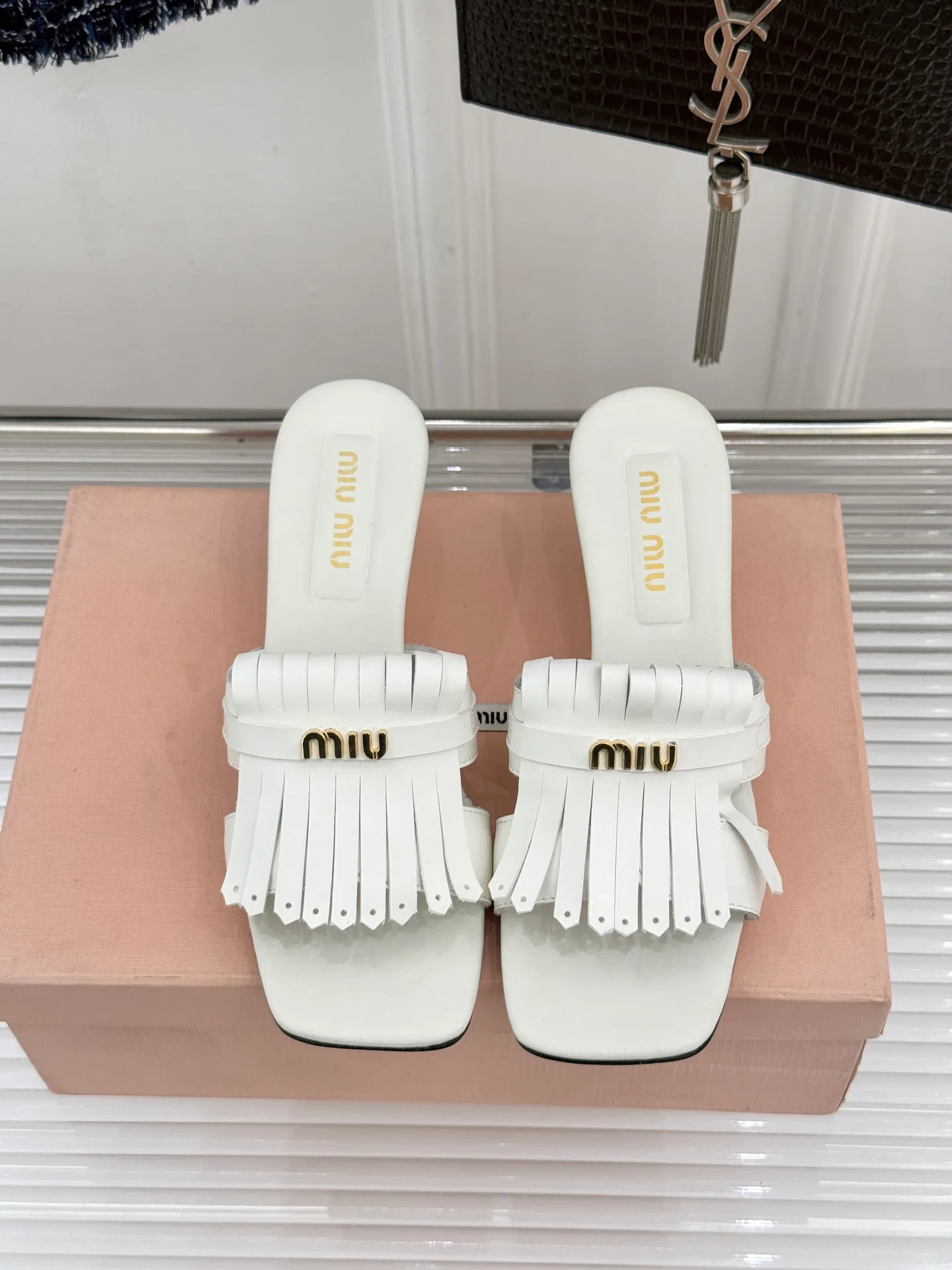Шлепанцы Женские Miu Miu 11160217