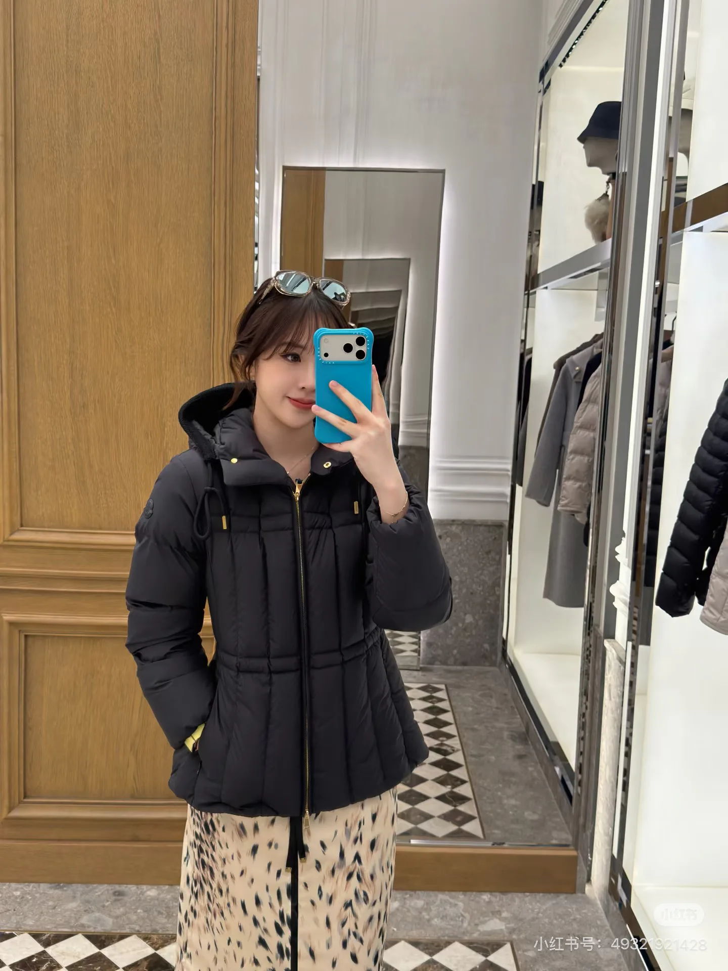 Куртки И Пуховики Женские Moncler 19960004