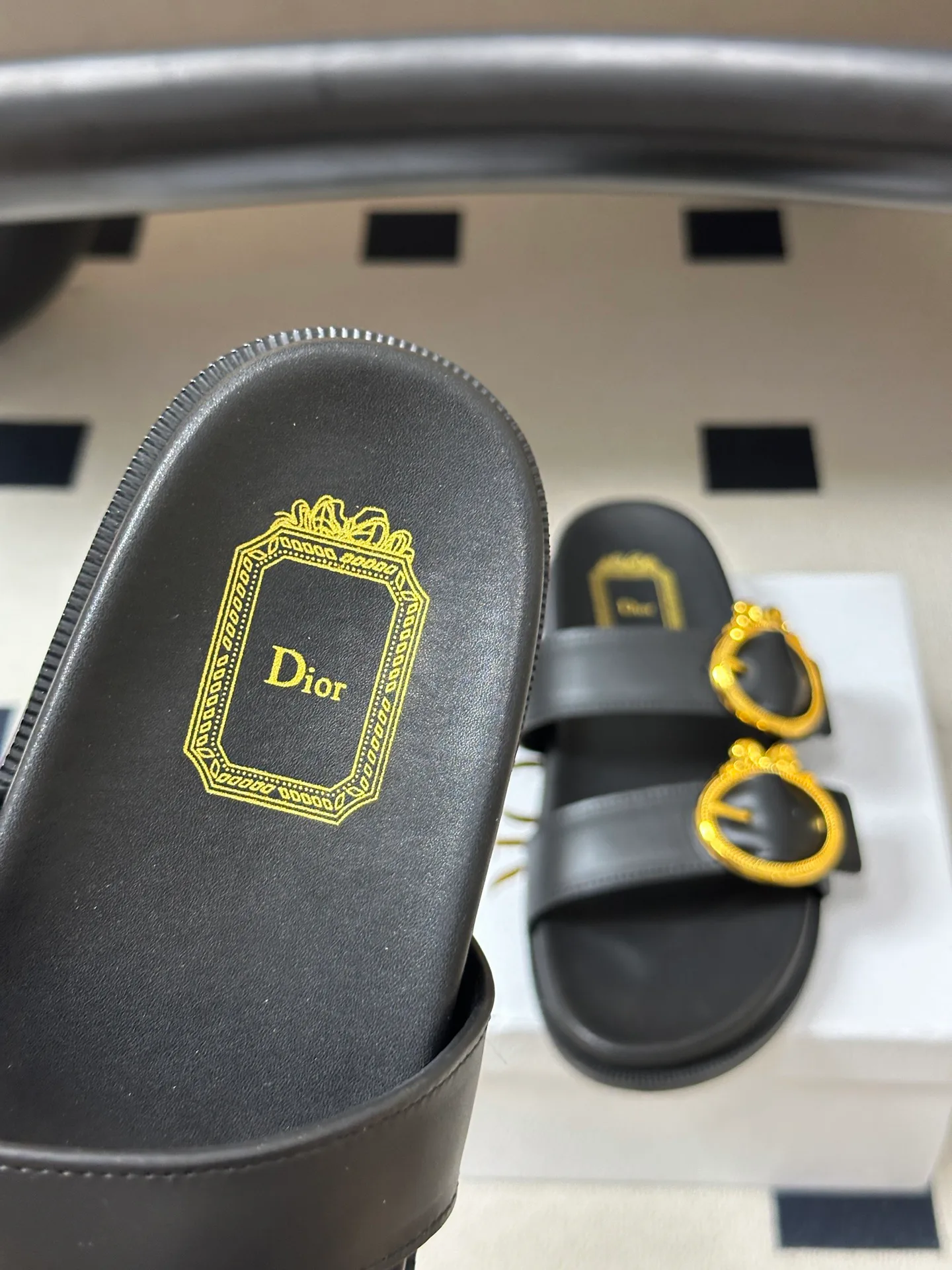 Шлепанцы Женские Christian Dior 18049371