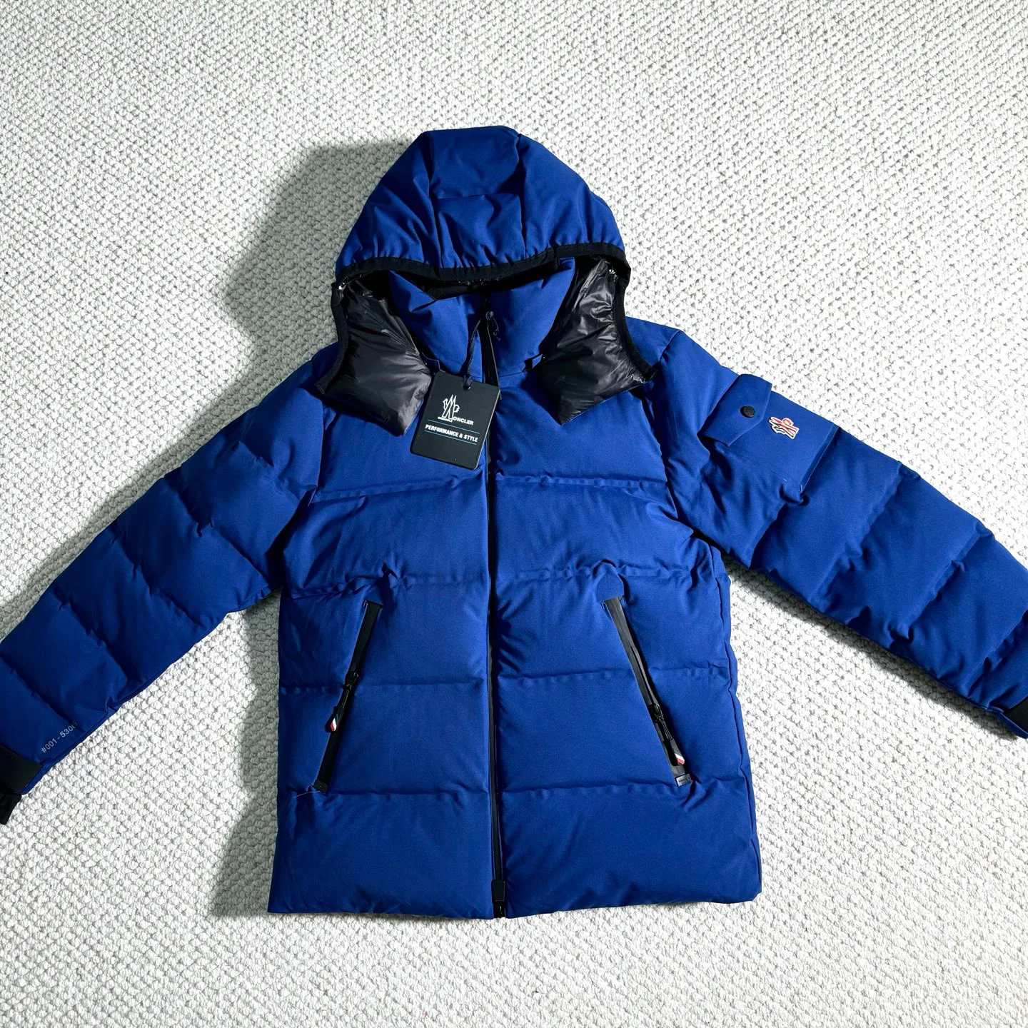 Куртки И Пуховики Мужские Moncler 200335