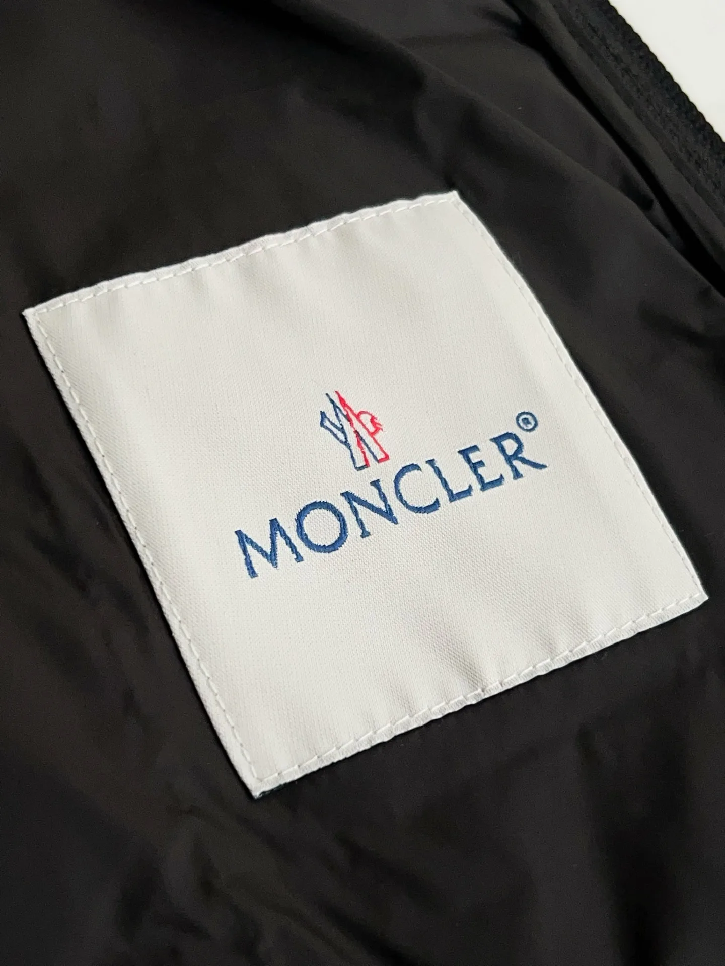 Куртки И Пуховики Женские Moncler 19417522