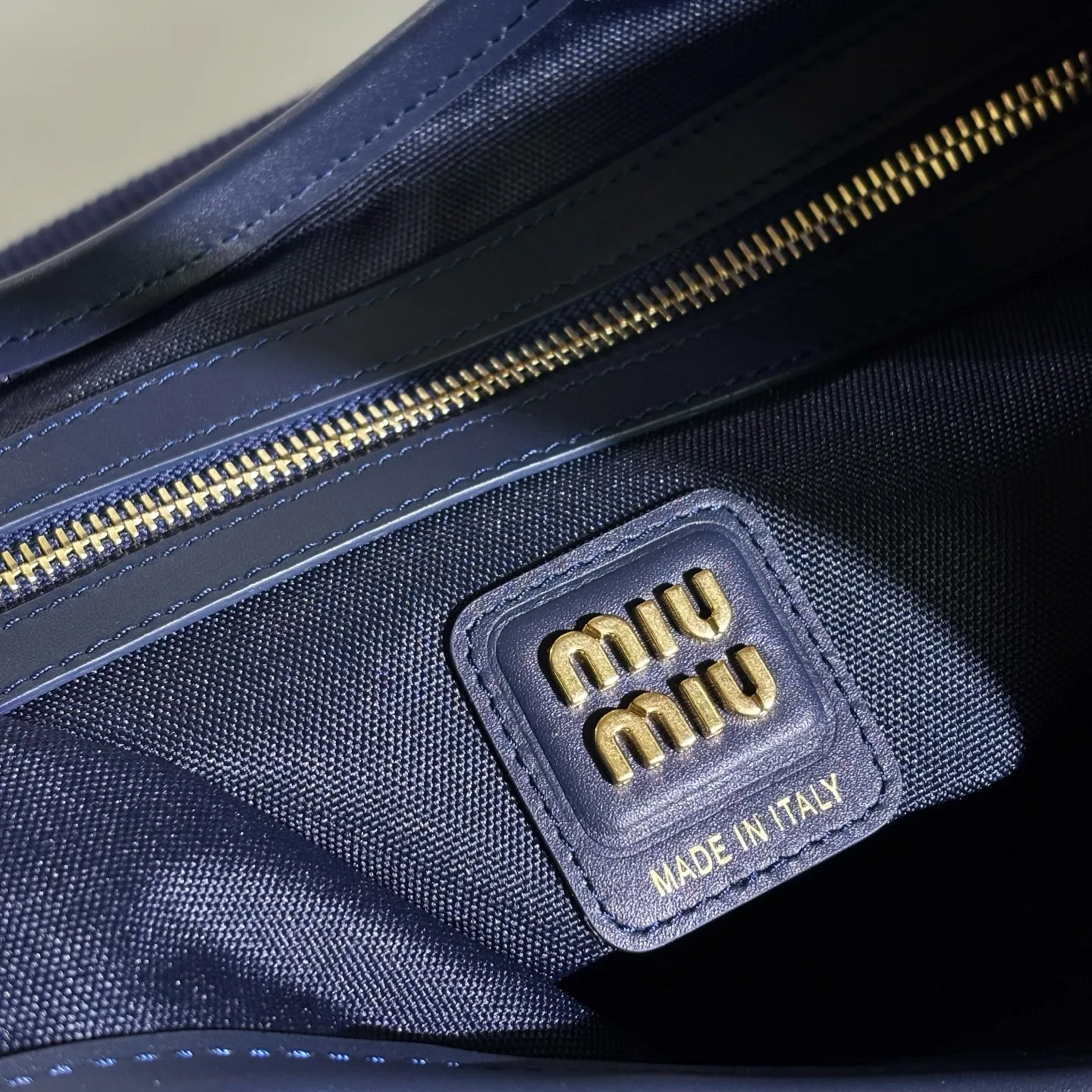 Классические Сумки Женские Miu Miu 10105224