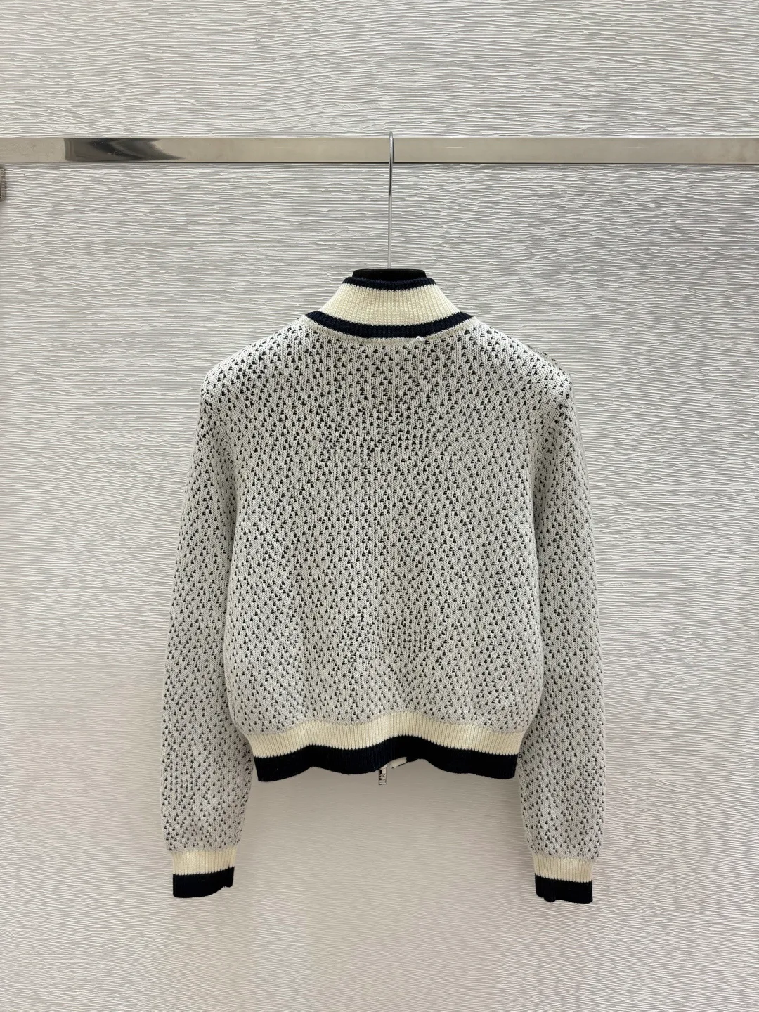 Джемперы И Свитеры Женские Chanel 18827214