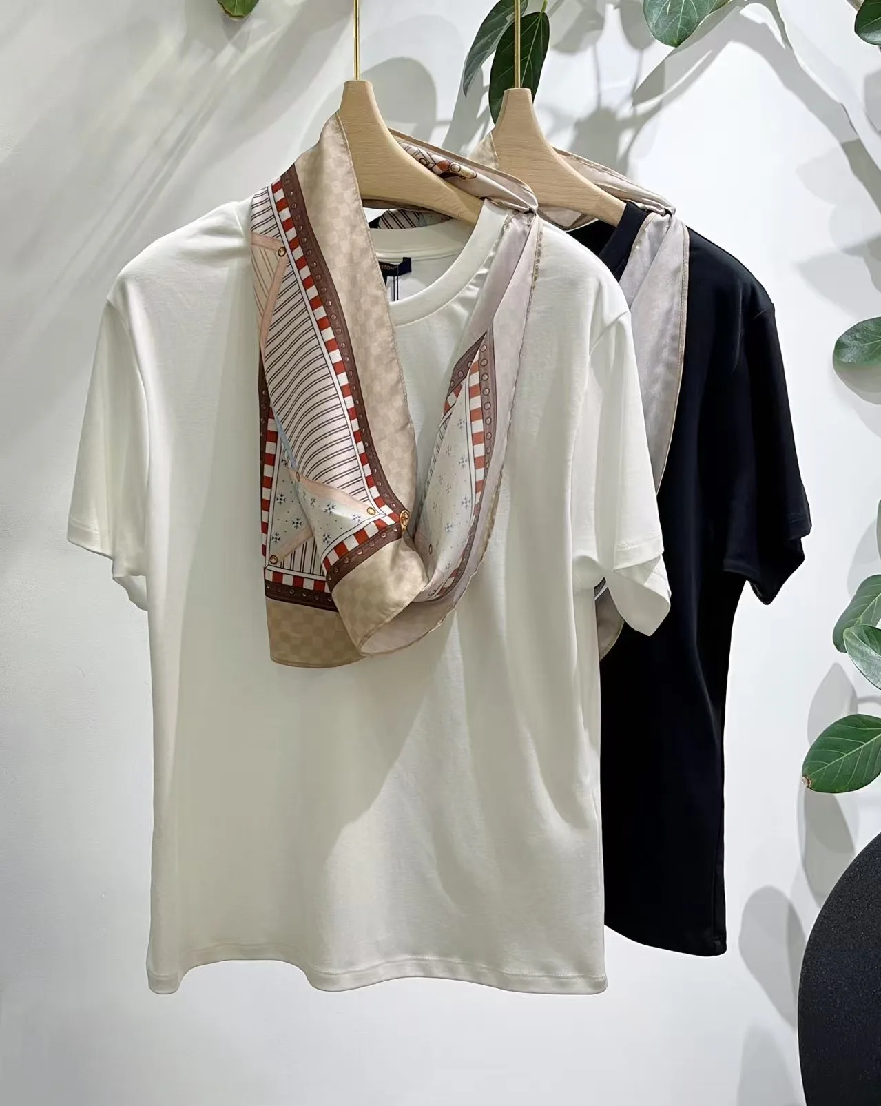 Футболки Женские Louis Vuitton 13266091