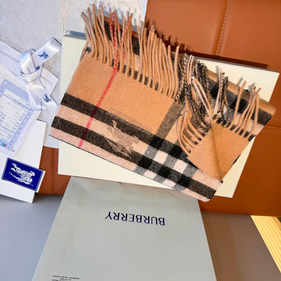 Шарфы Burberry 4549930