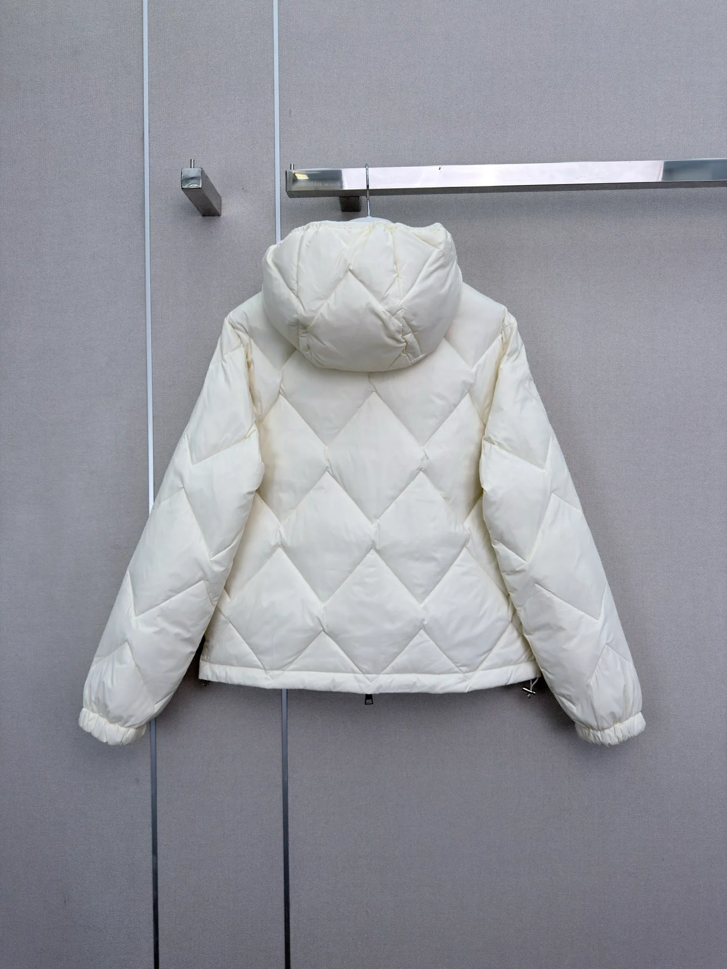 Куртки И Пуховики Женские Moncler 18877924