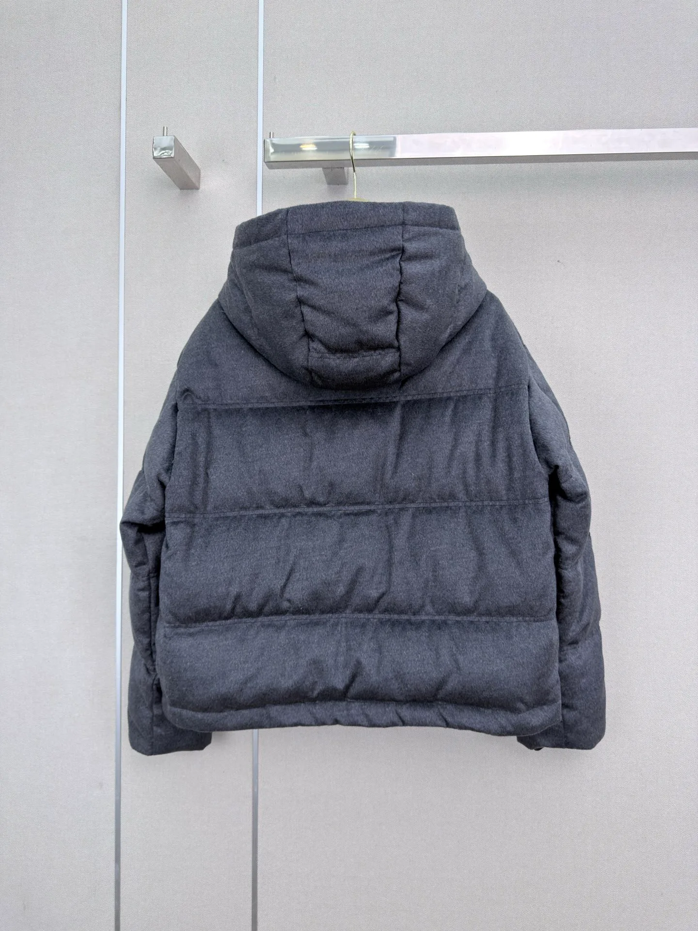 Куртки И Пуховики Женские Brunello Cucinelli 18407987