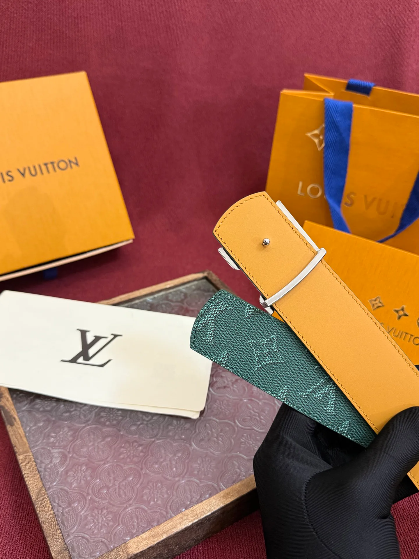 Ремни Louis Vuitton 420692