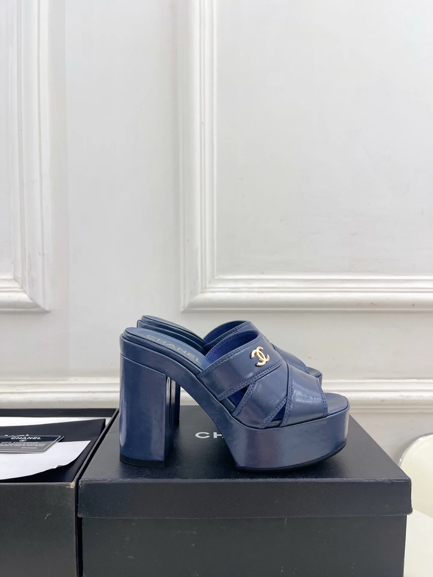 Босоножки Женские Chanel 13340920