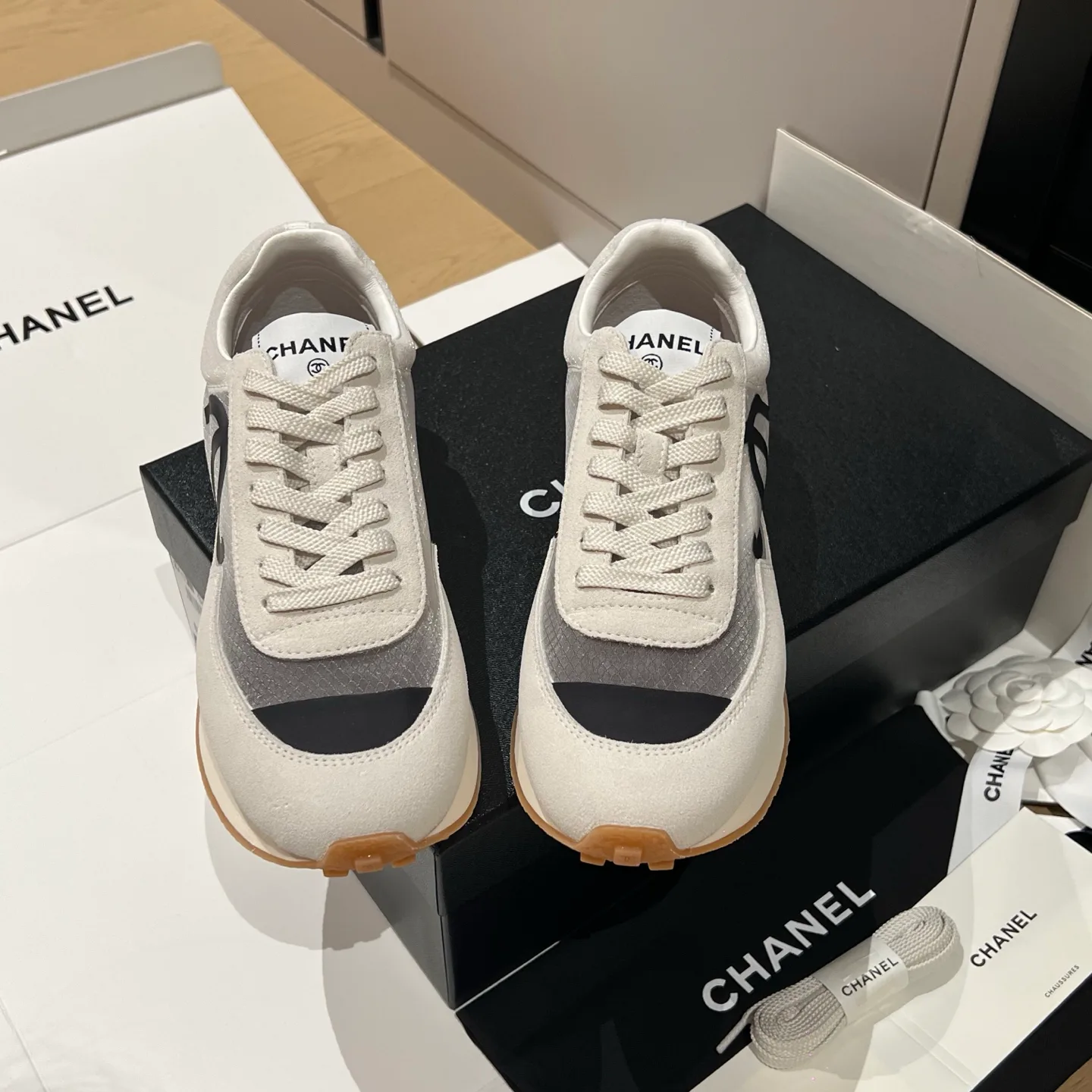 Кроссовки Женские Chanel 11750373