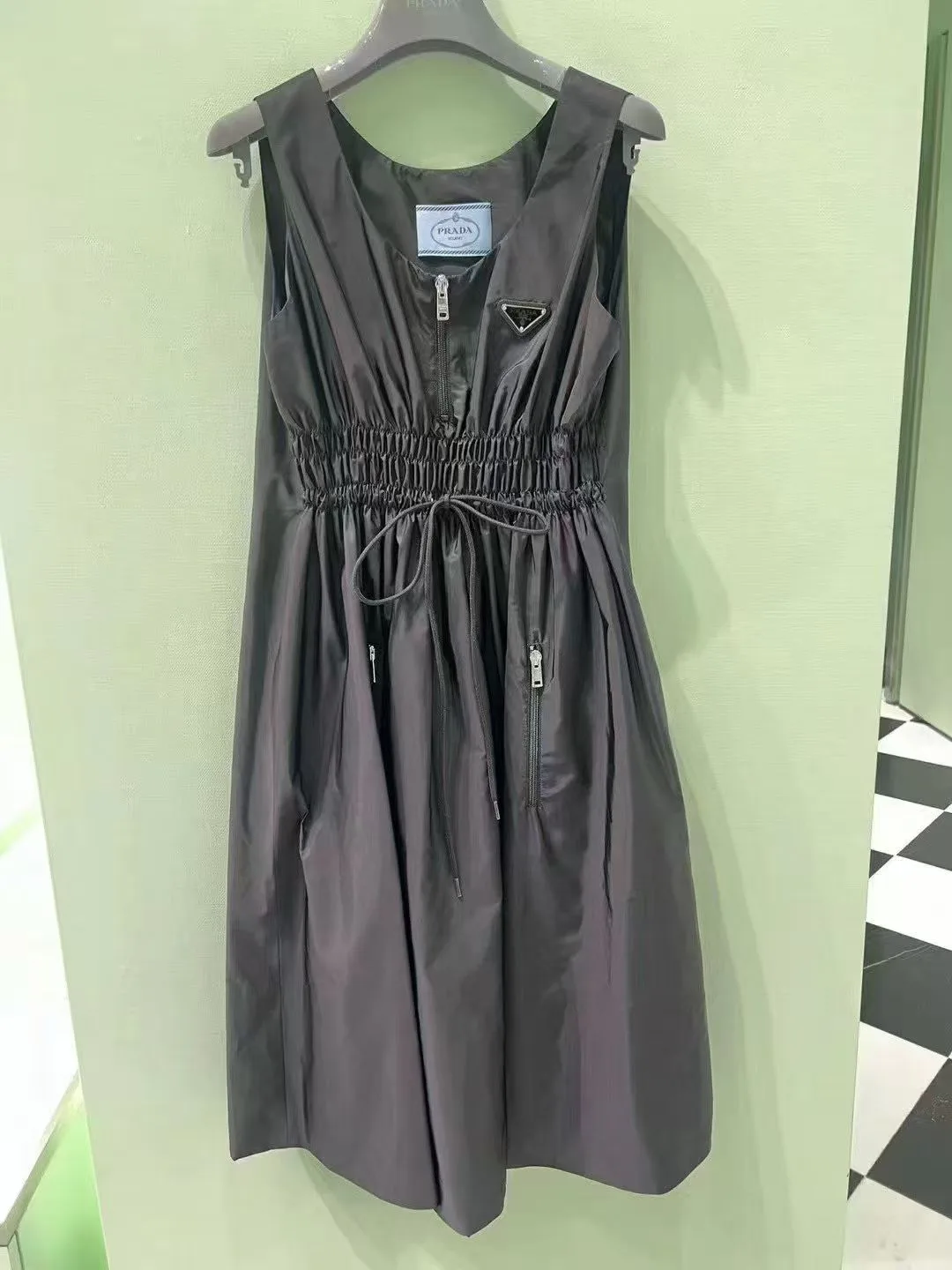 Платья Женские Prada 12741217