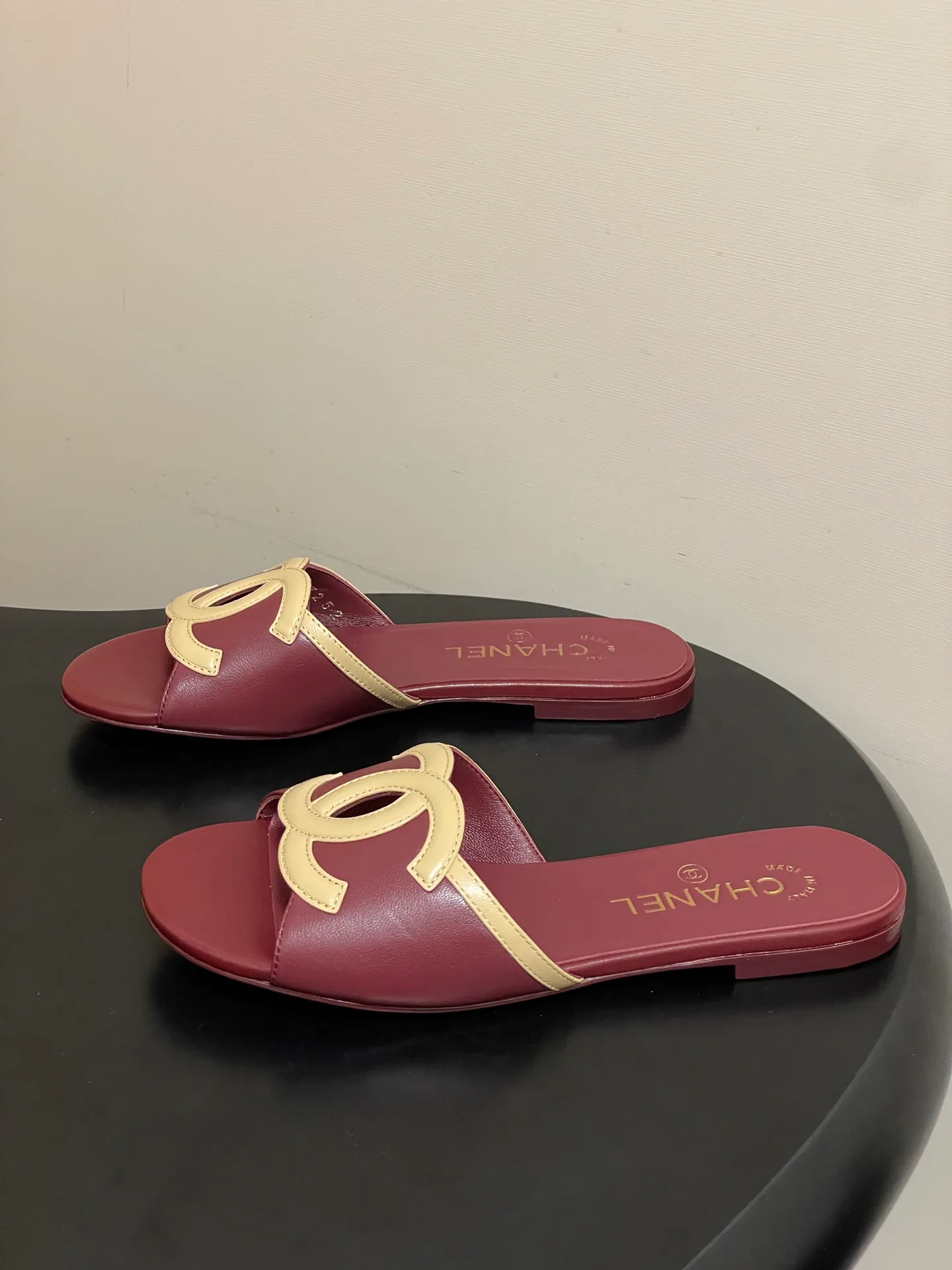 Шлепанцы Женские Chanel 11627614