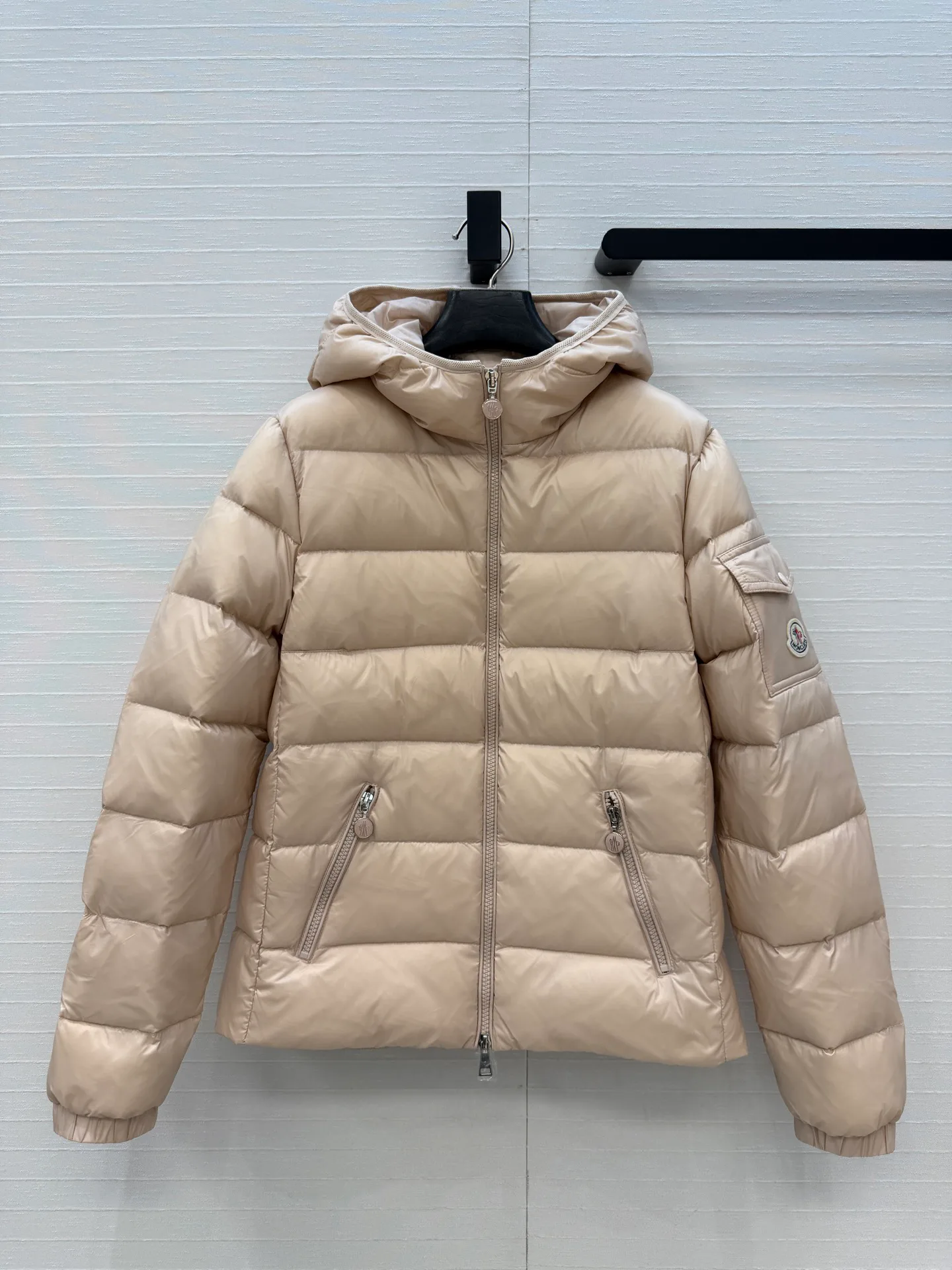 Куртки И Пуховики Женские Moncler 18826112
