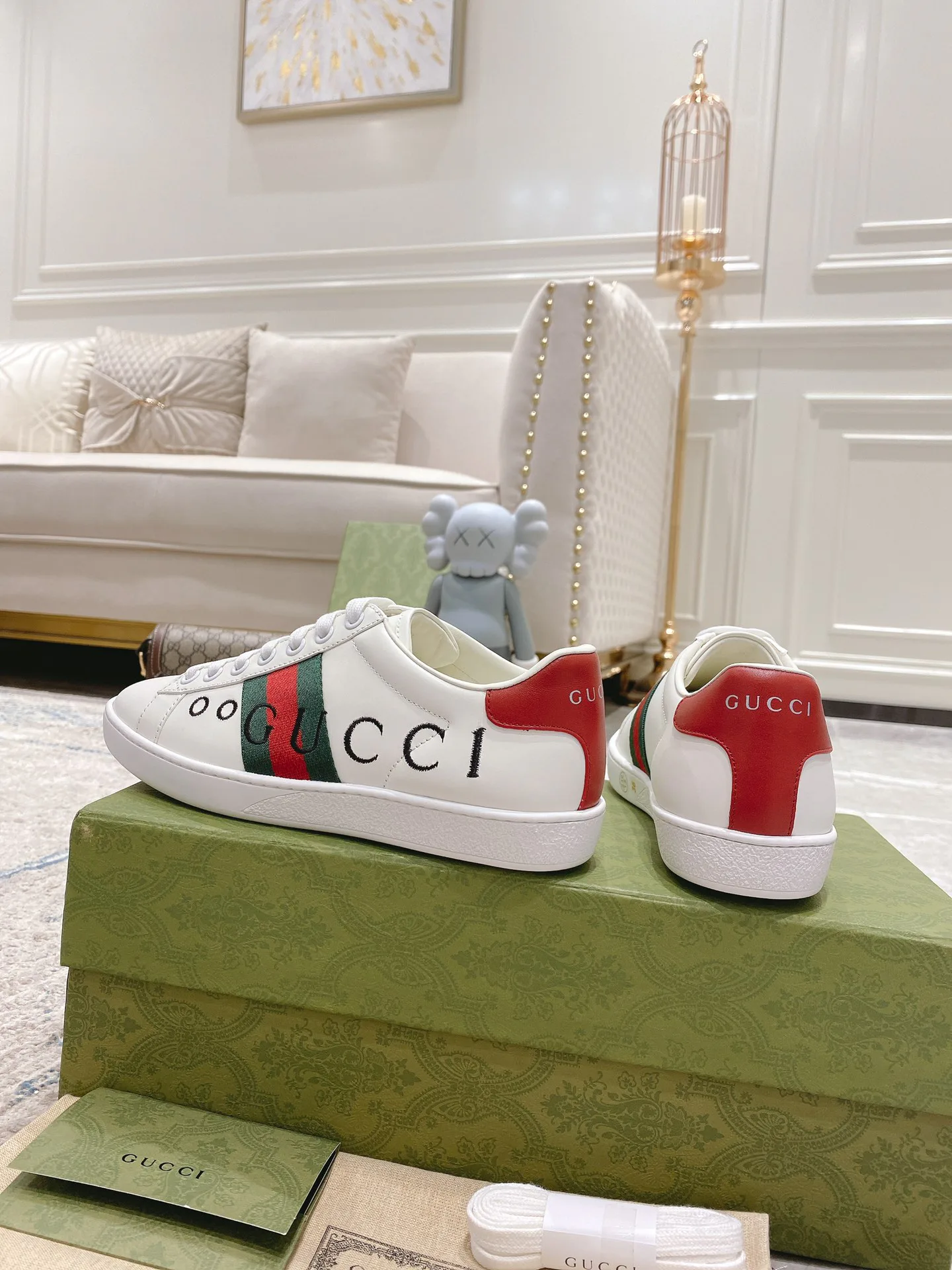 Кроссовки Женские Gucci 17620402