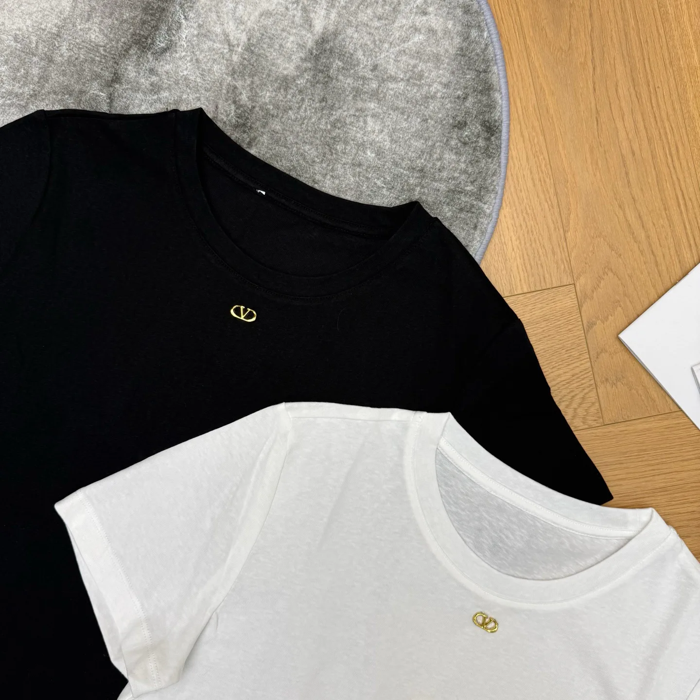 Футболки Женские Vetements 11363439