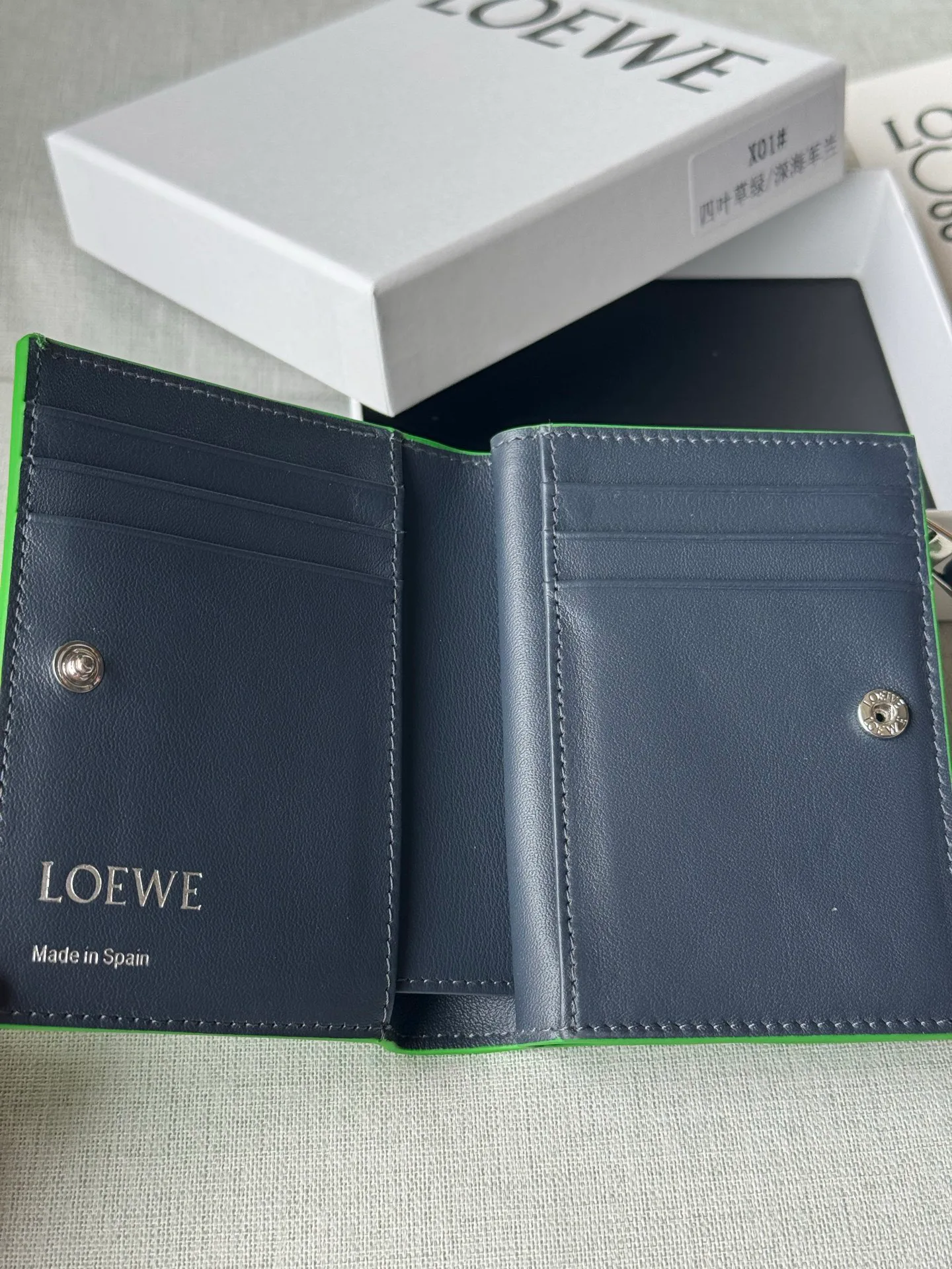 Клатчи Женские Loewe 18906582