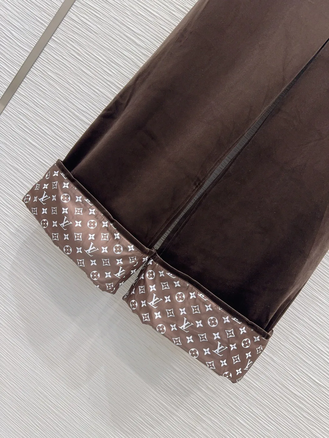 Брюки Женские Louis Vuitton 18846301