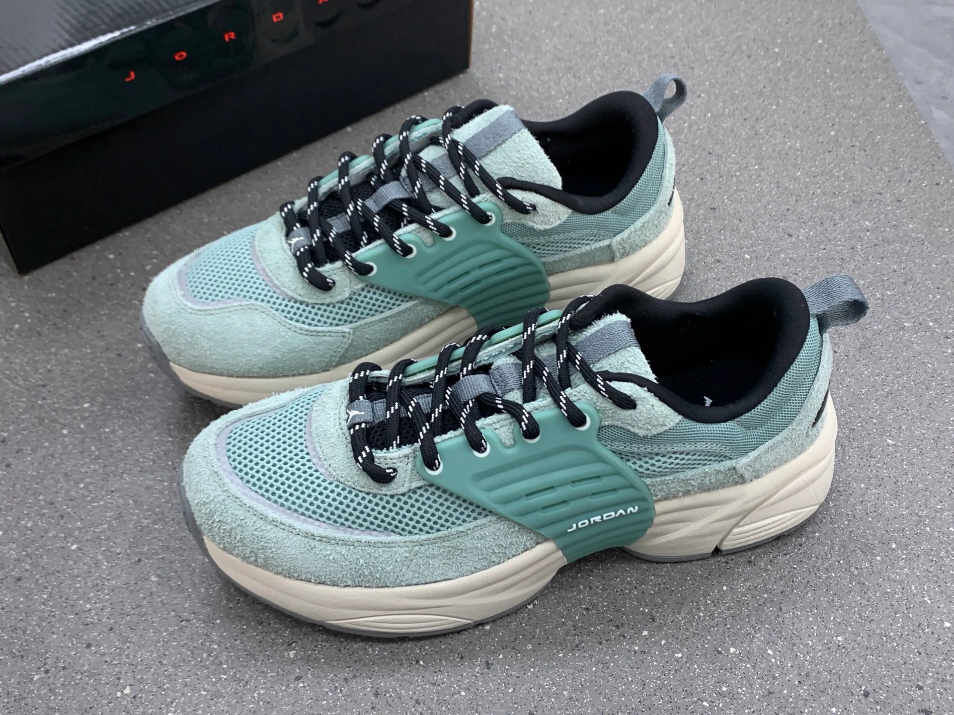 Кроссовки Мужские Air Jordan 982385