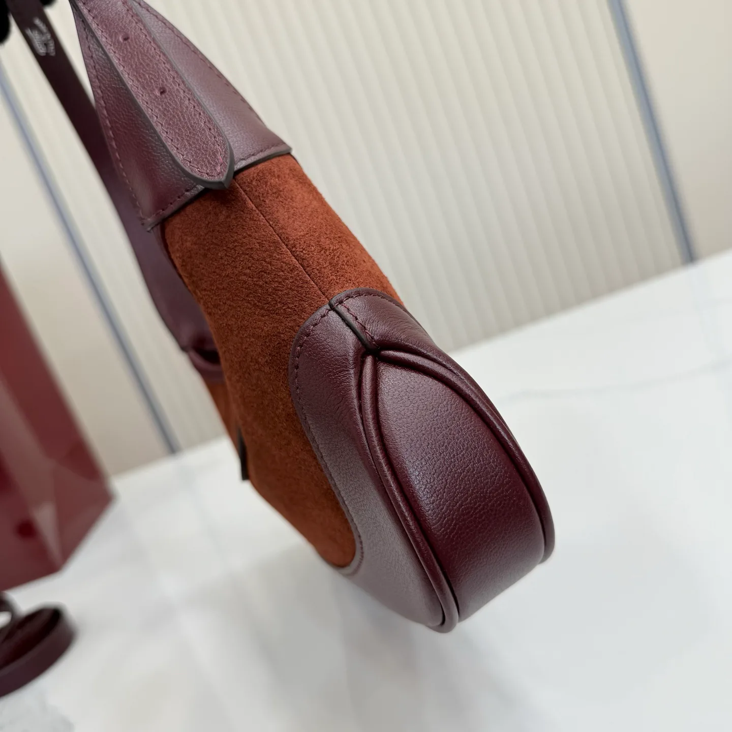 Классические Сумки Женские Gucci 17366994