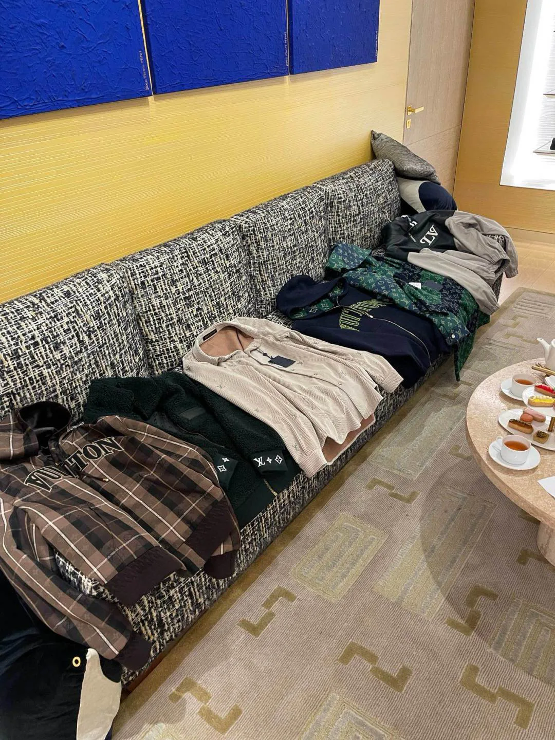 Куртки И Пуховики Мужские Louis Vuitton 8973489