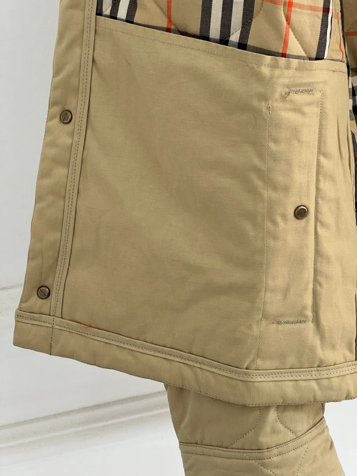 Куртки И Пуховики Женские Burberry 18415745