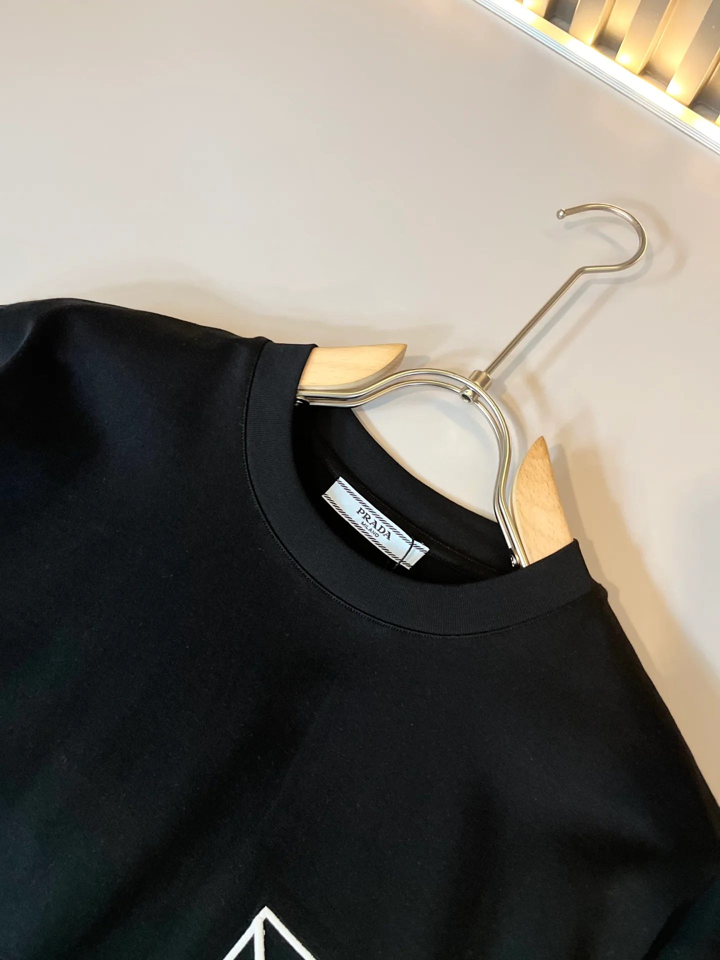 Футболки Женские Prada 11361198
