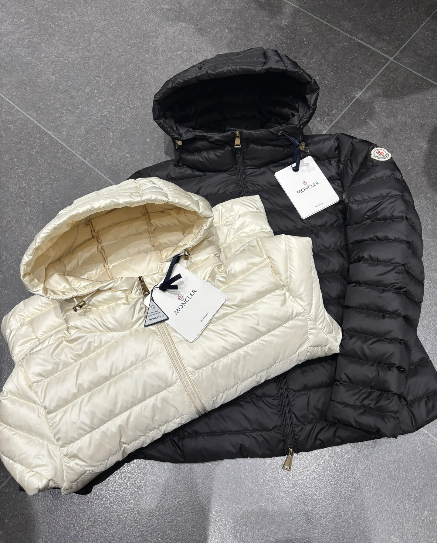 Куртки И Пуховики Женские Moncler 19103604