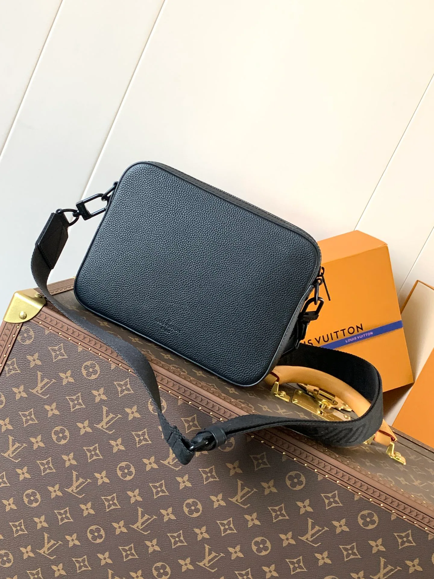 Сумки На Ремне Женские Louis Vuitton 13435239