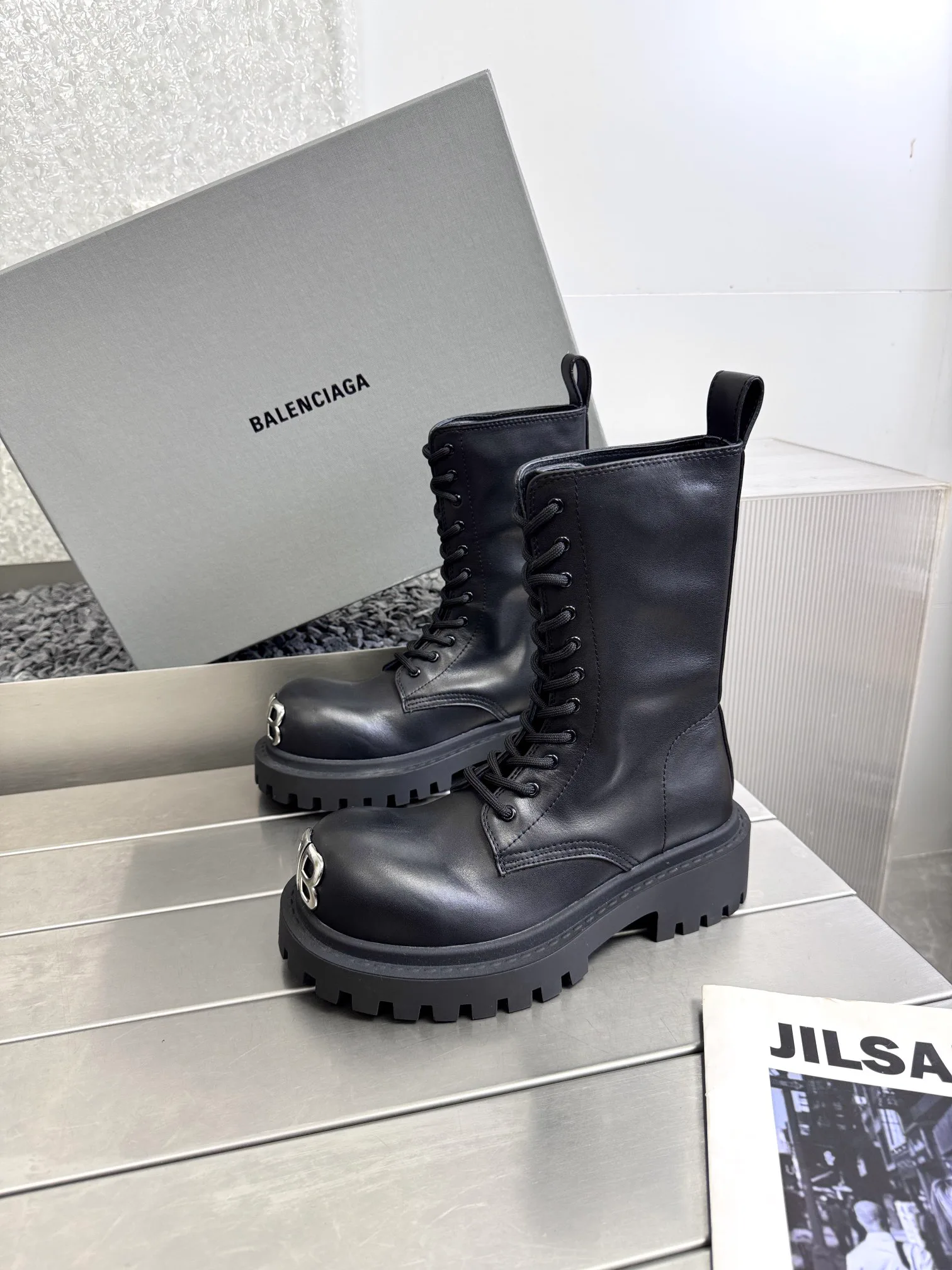 Ботинки Женские Balenciaga 17912875