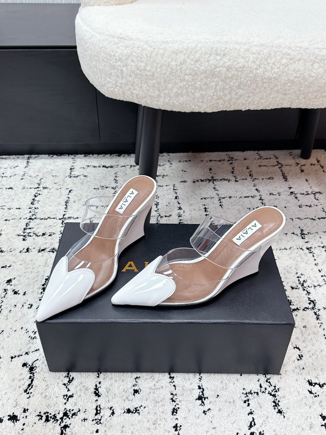 Босоножки Женские Alaia 12851444