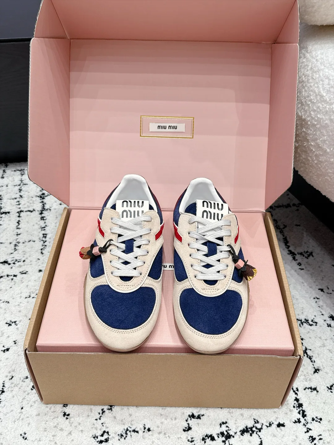 Кроссовки Женские Miu Miu 18505447