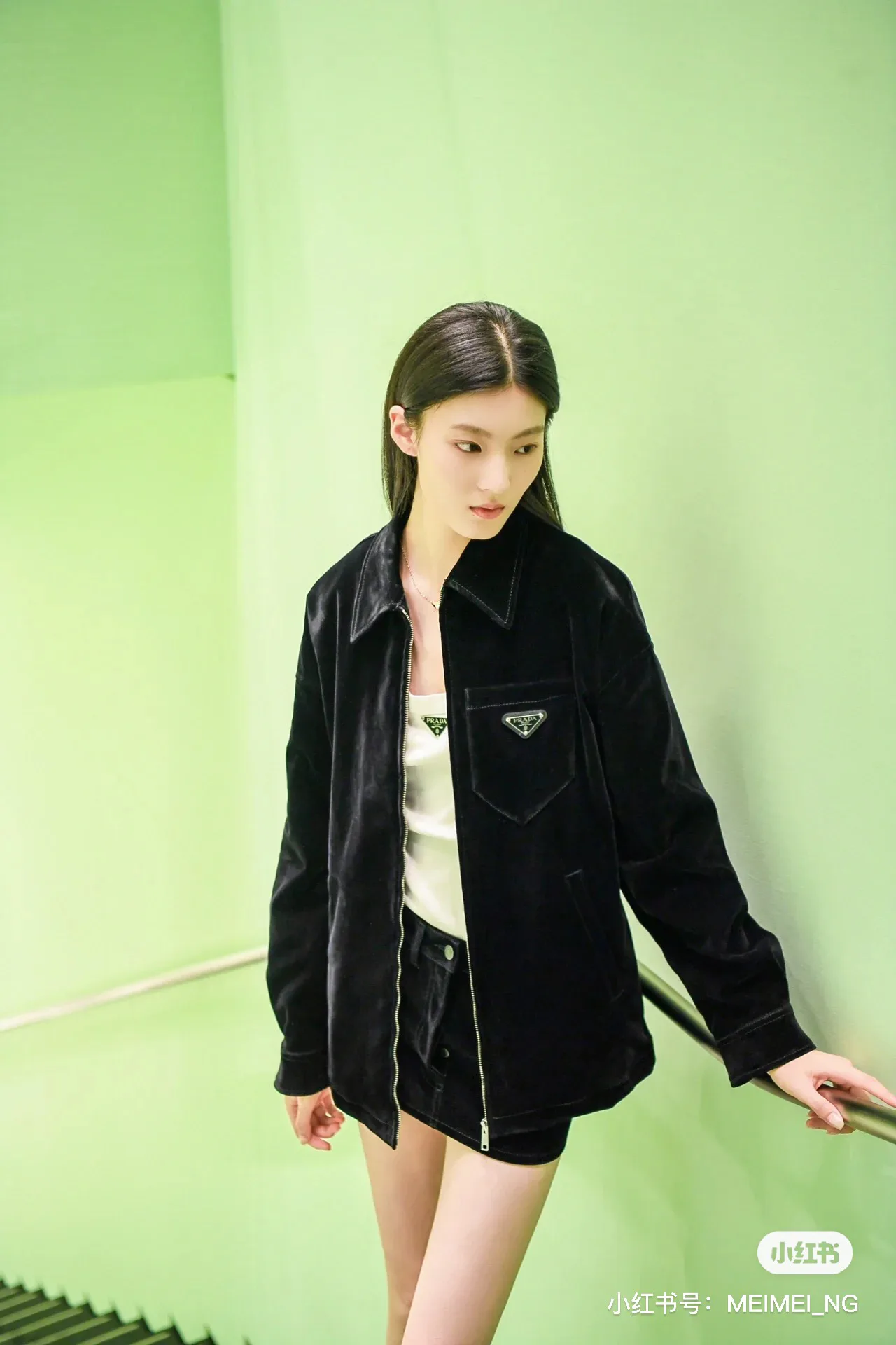 Пальто Женские Prada 4917159