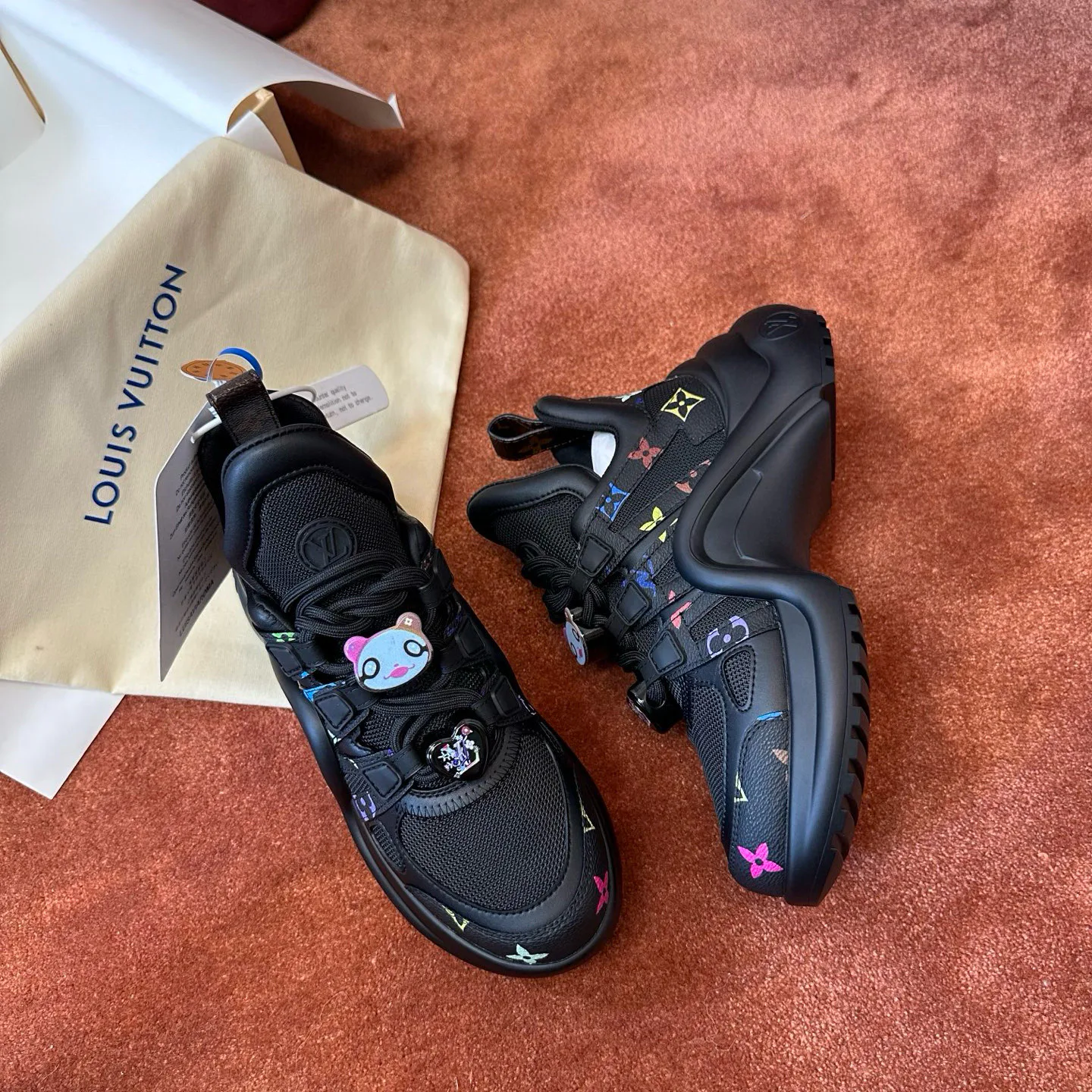Кроссовки Женские Louis Vuitton 1180276