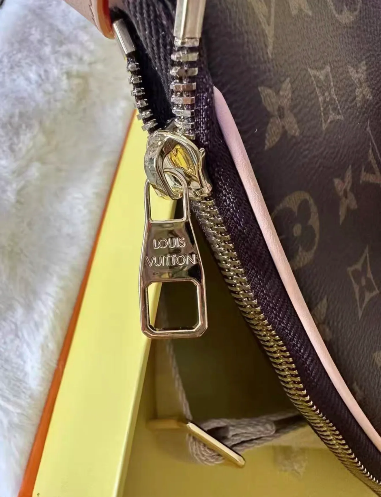 Классические Сумки Женские Louis Vuitton 11338856