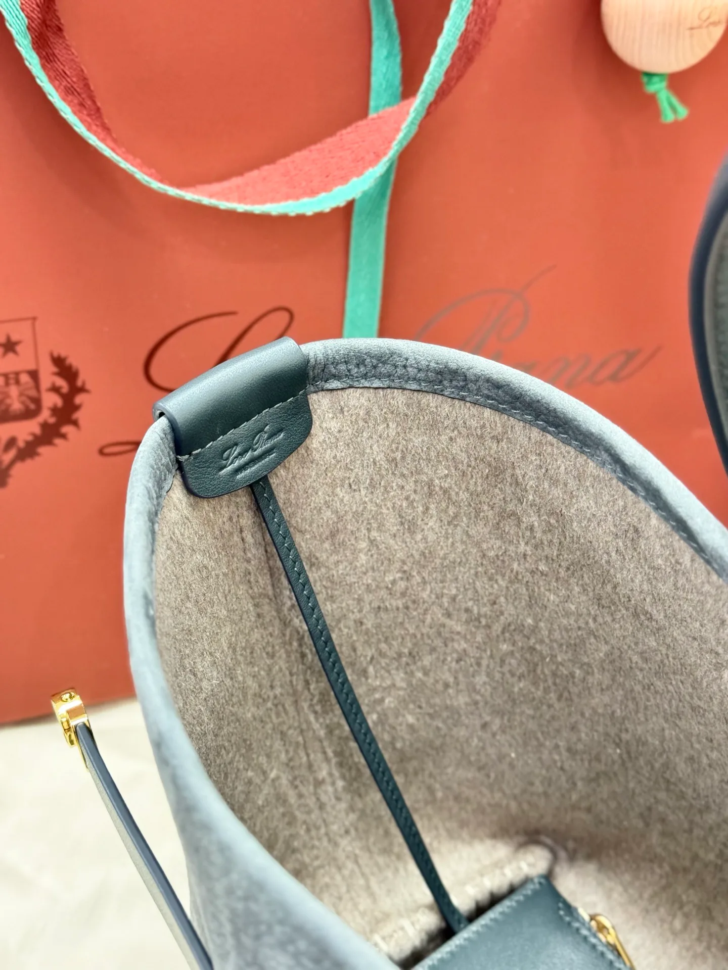 Классические Сумки Женские Loro Piana 11472610