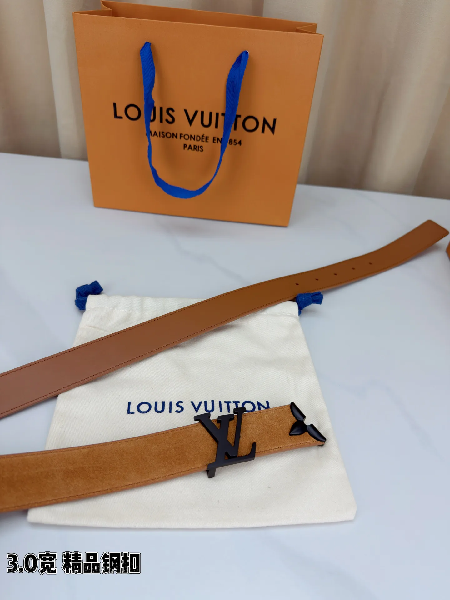 Ремни Louis Vuitton 1430189
