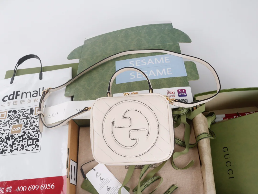 Классические Сумки Женские Gucci 18005067
