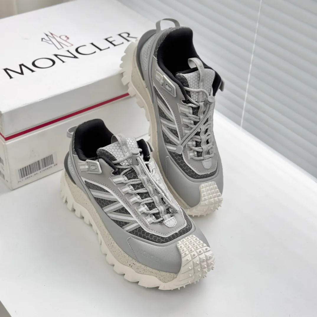 Кроссовки Женские Moncler 5279363