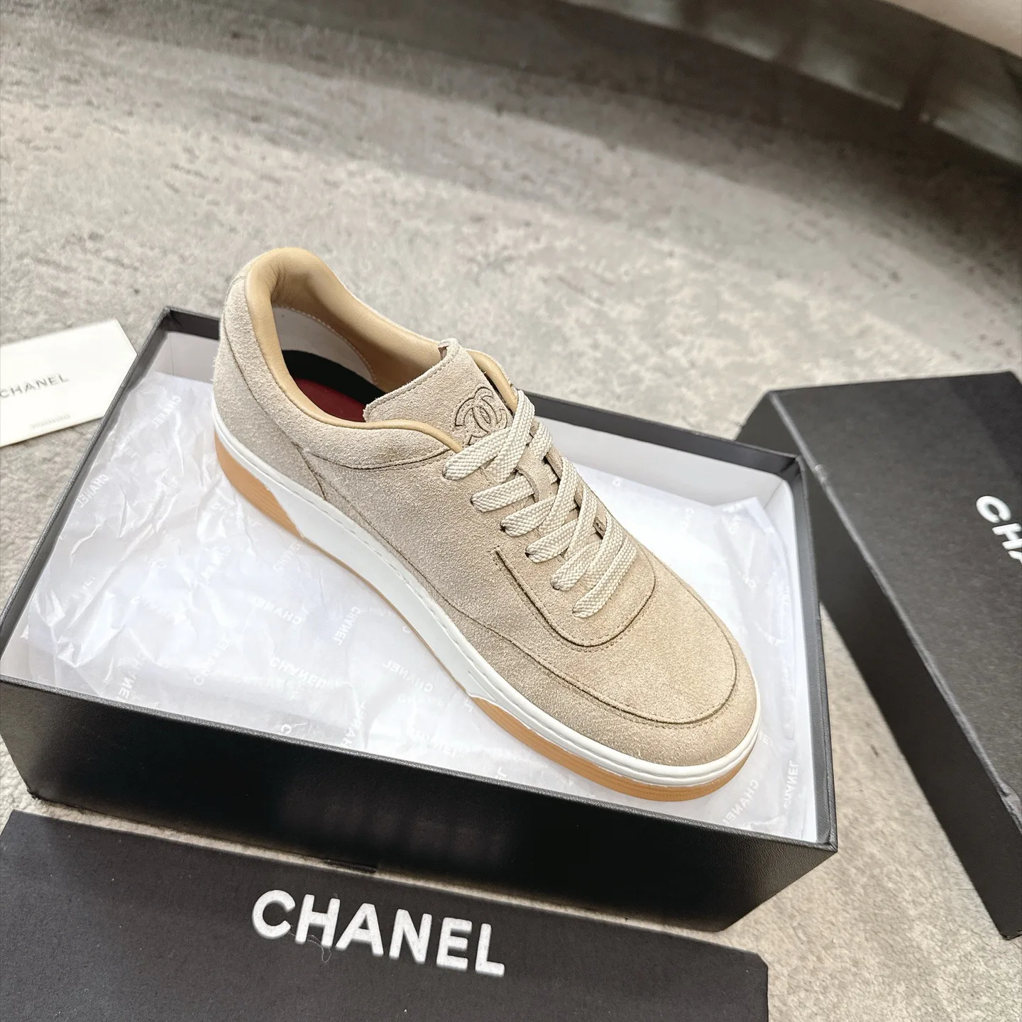 Кроссовки Женские Chanel 17933404