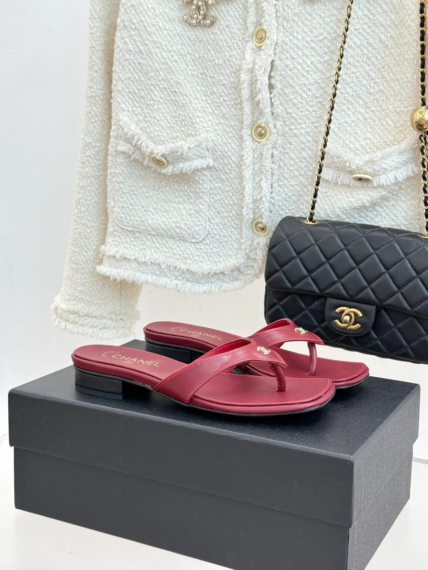 Шлепанцы Женские Chanel 17724128