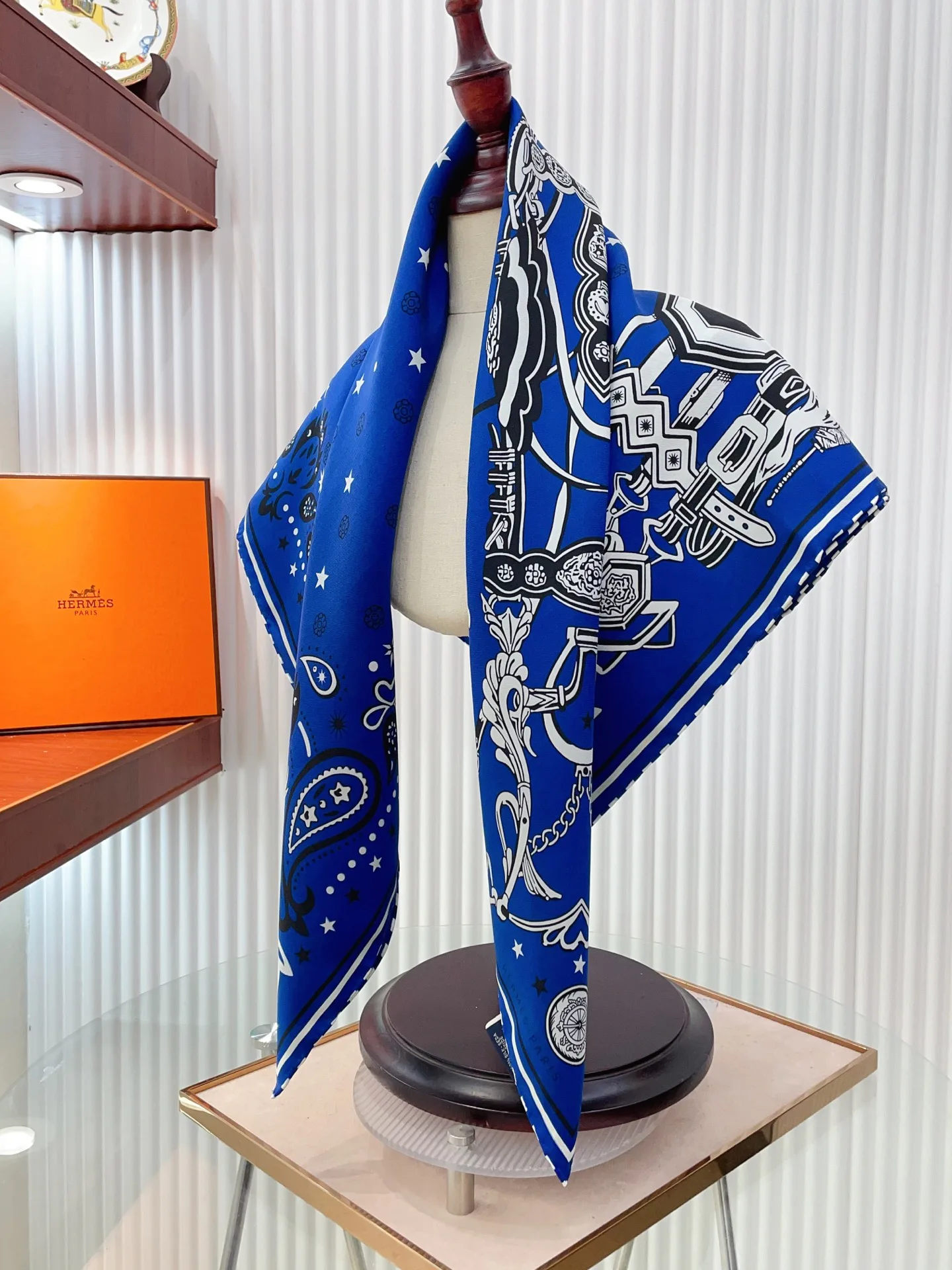 Платки Hermes 13172