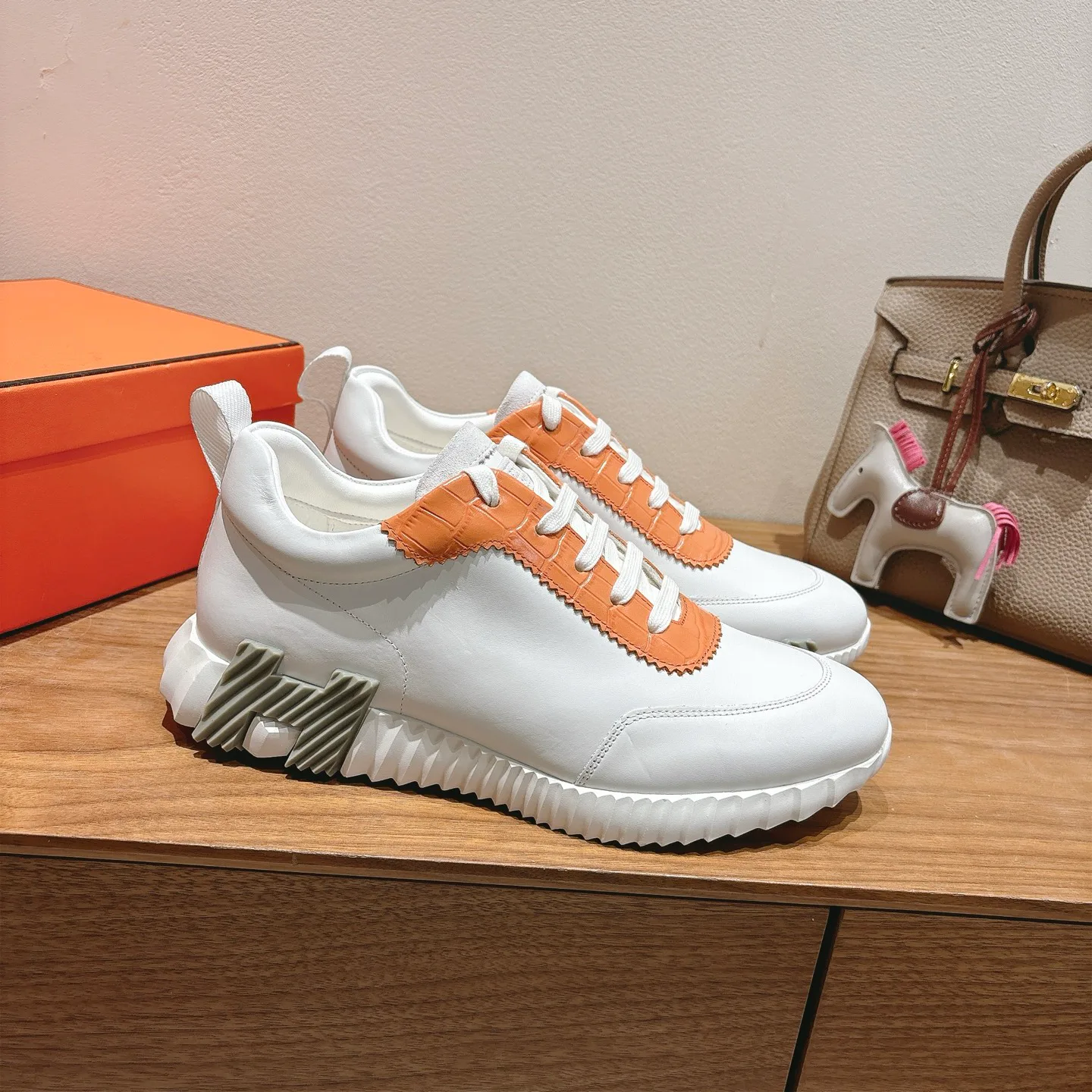 Кроссовки Женские Hermes 9915099