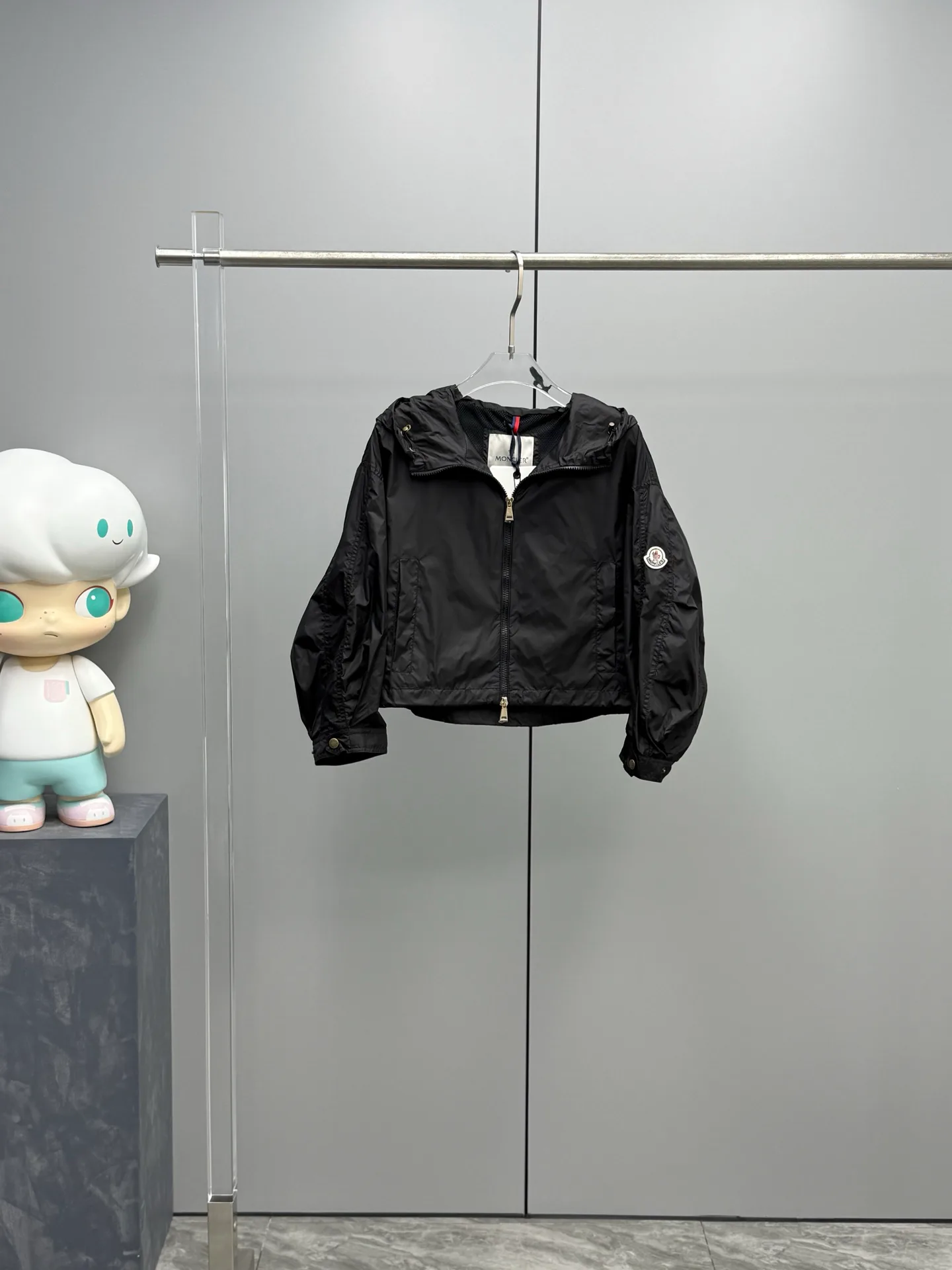 Куртки И Пуховики Женские Moncler 11305468