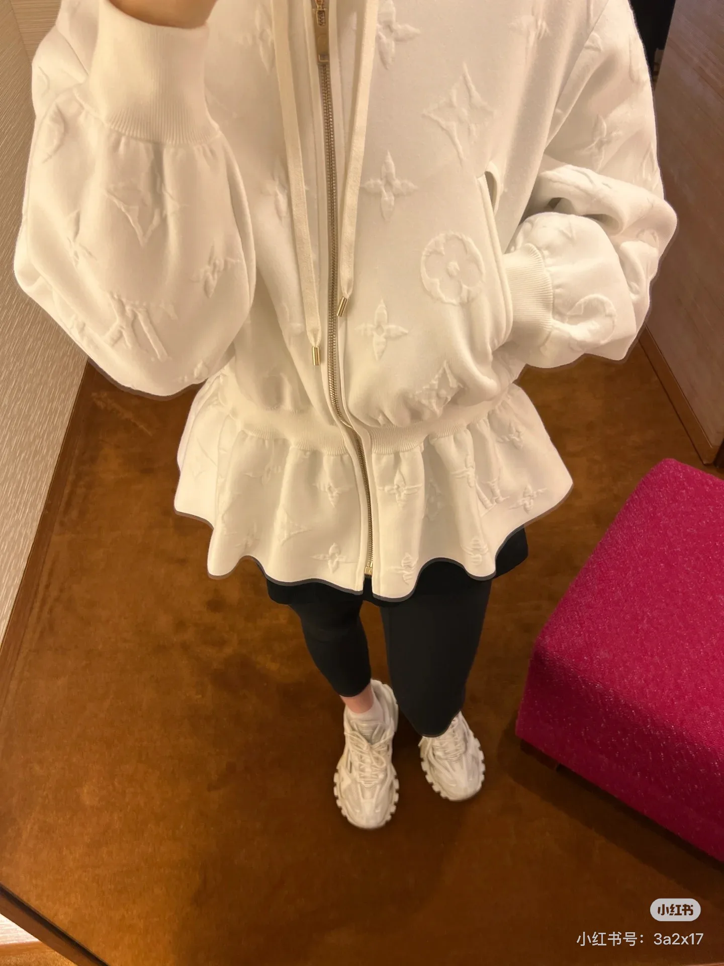 Куртки И Пуховики Женские Louis Vuitton 352511