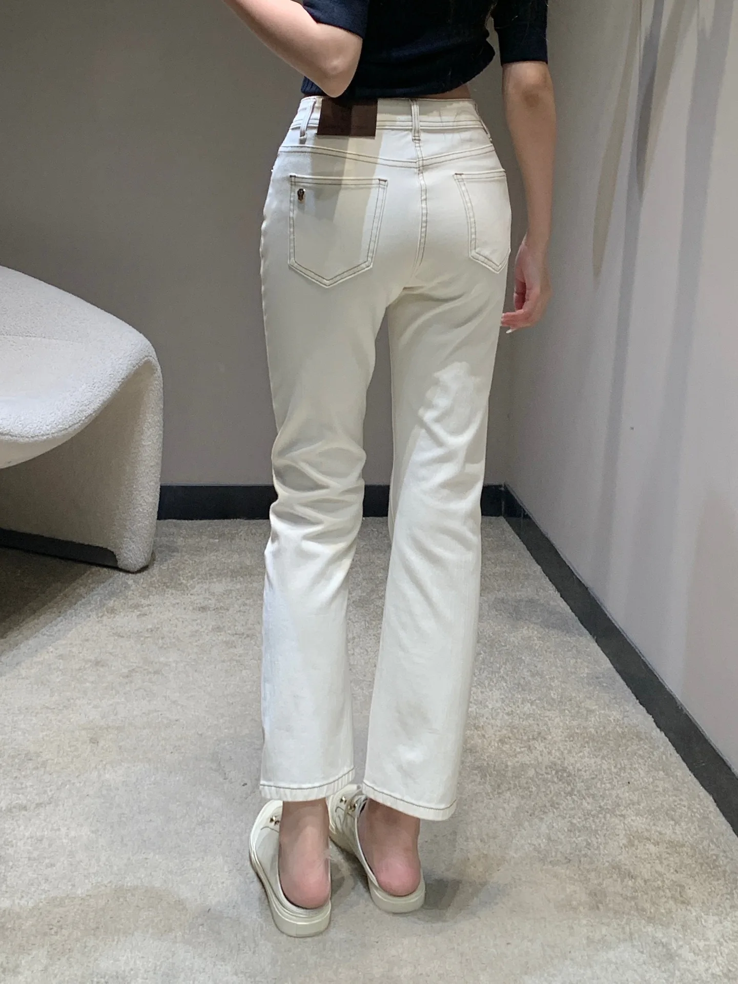 Джинсы Женские Brunello Cucinelli 5066711