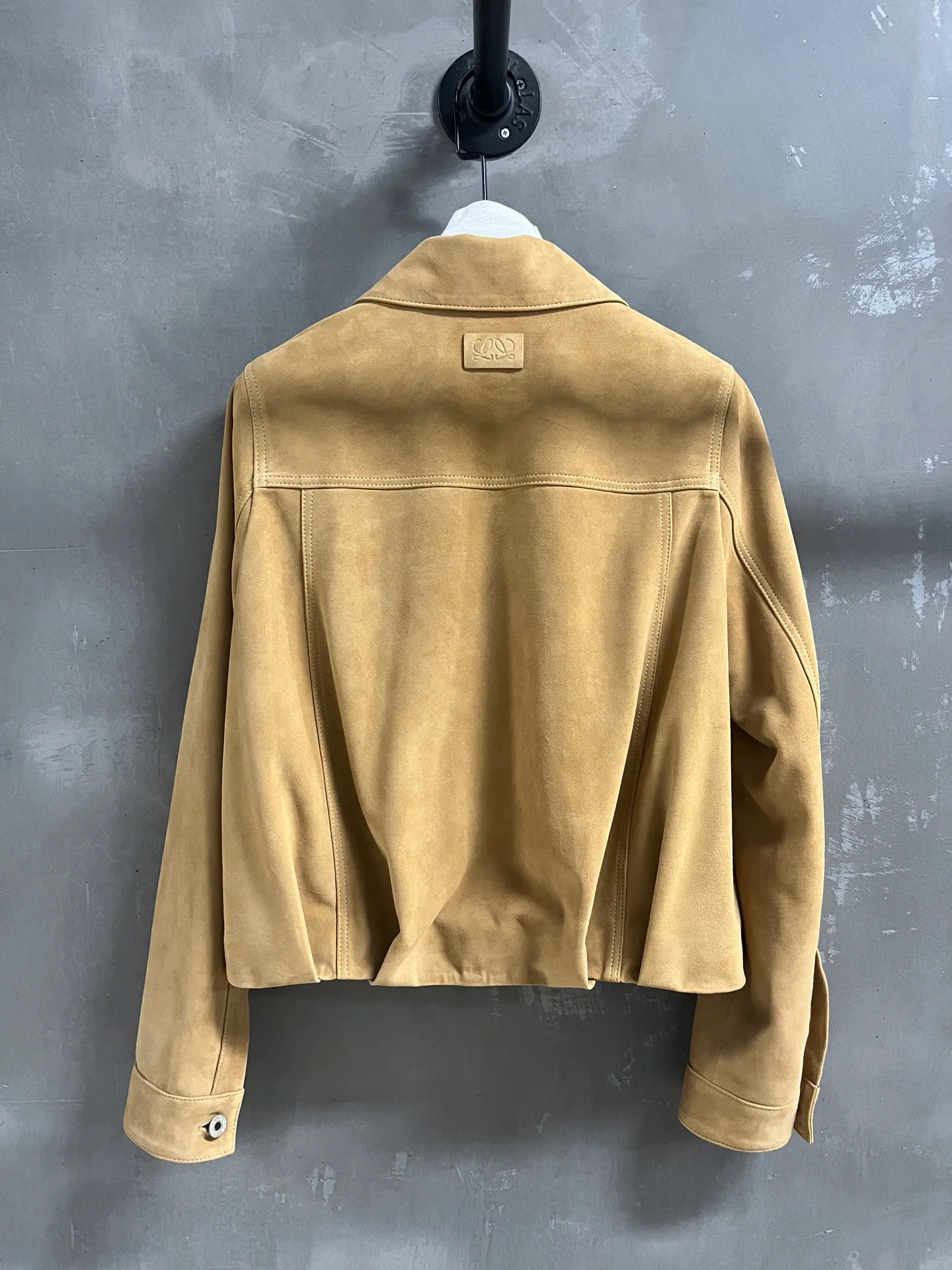 Кожаные Куртки И Дублёнки Женские Loewe 18172898