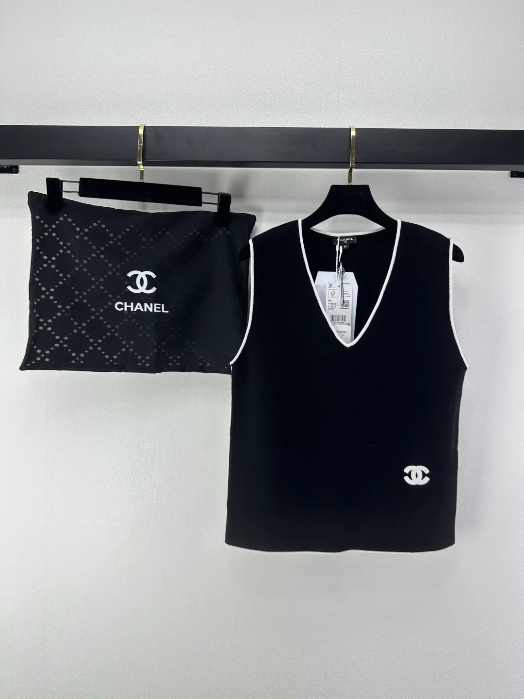 Жилеты Женские Chanel 11455054