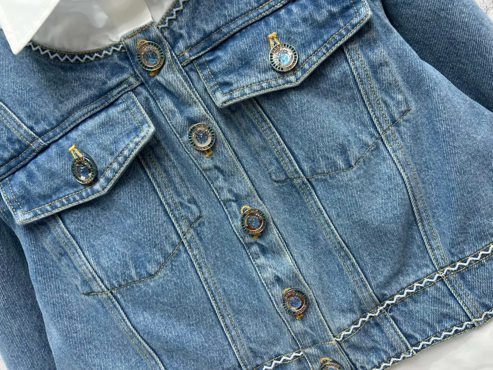 Куртки Женские Chanel 9680