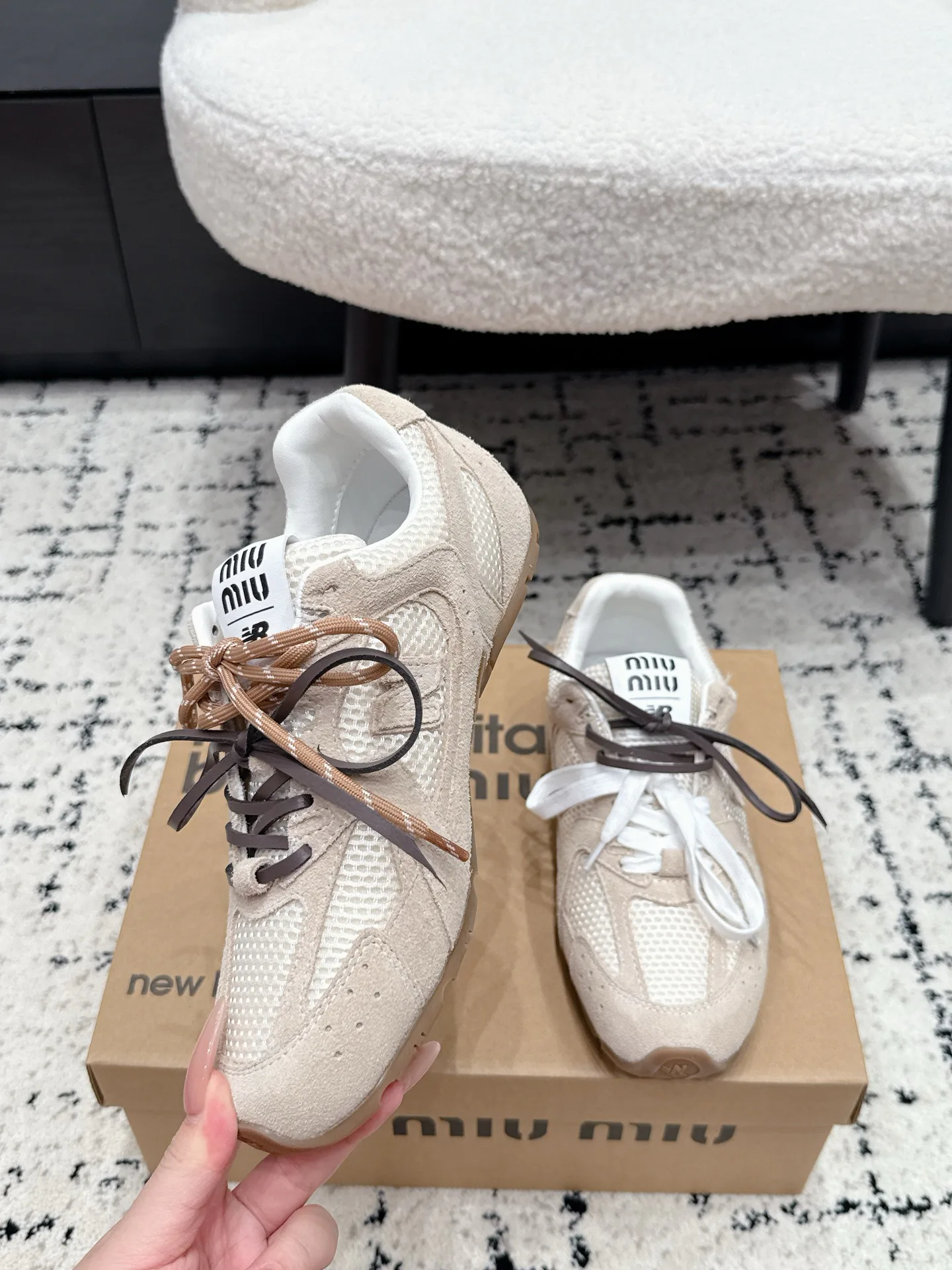 Кроссовки Женские Miu Miu 18409600
