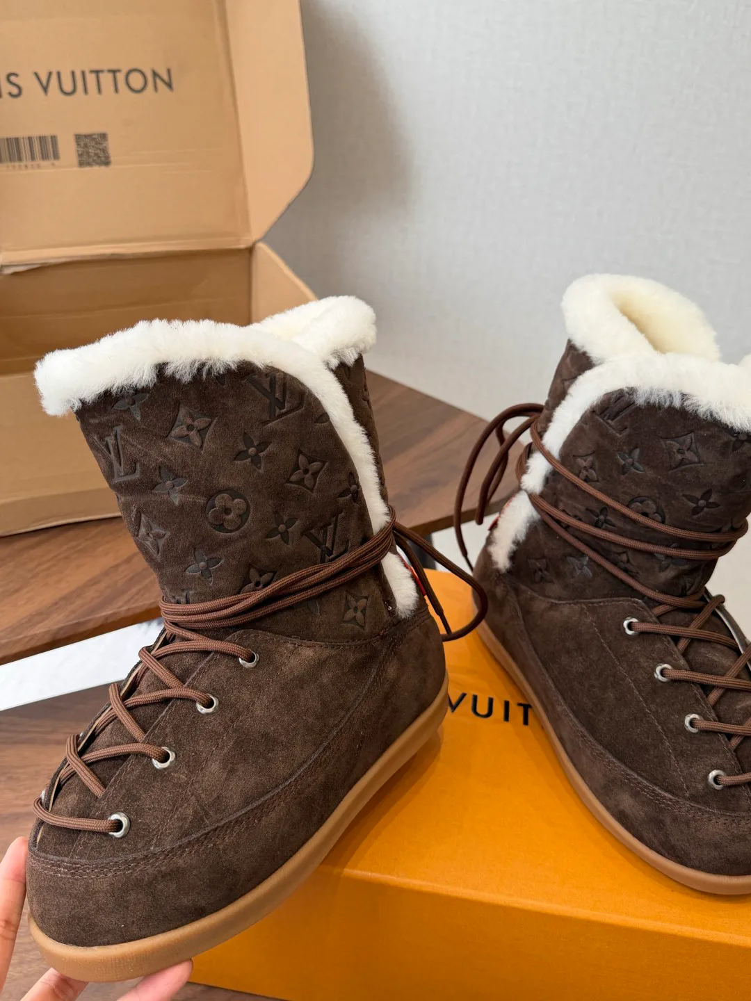 Угги Женские Louis Vuitton 18687418